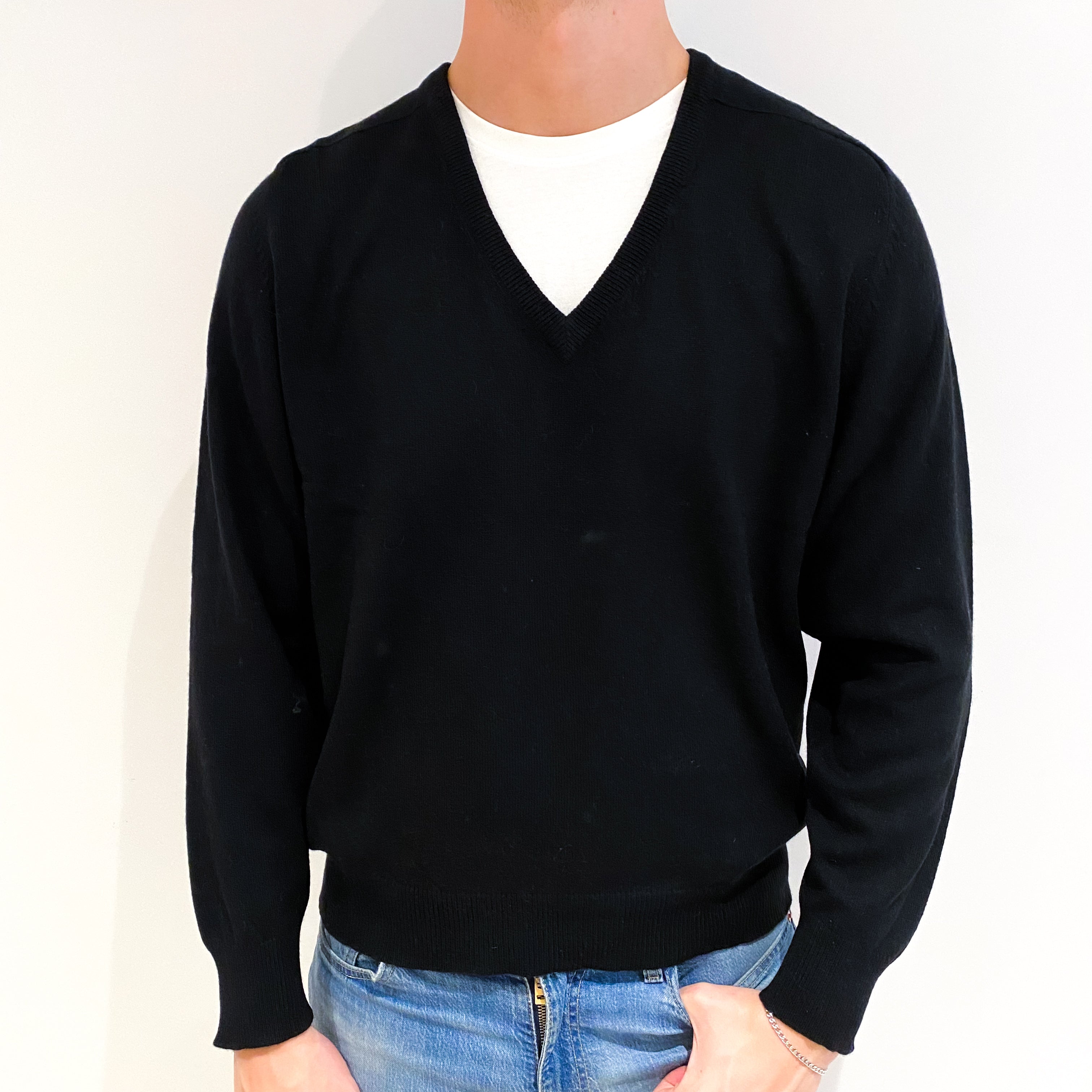 Men's Black Cashmere V Neck Jumper XXL