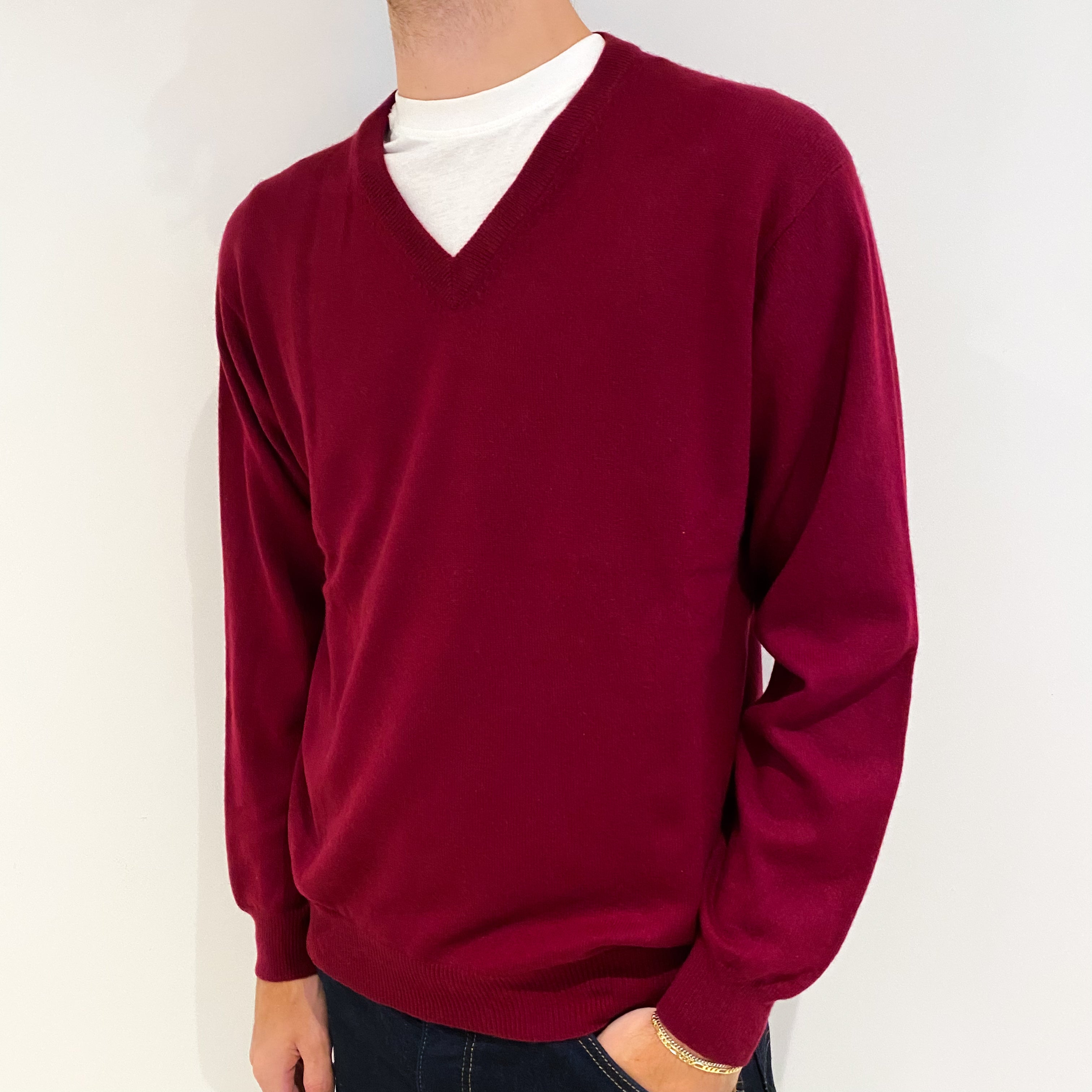 Men's Garnet Red Cashmere V-Neck Jumper Medium