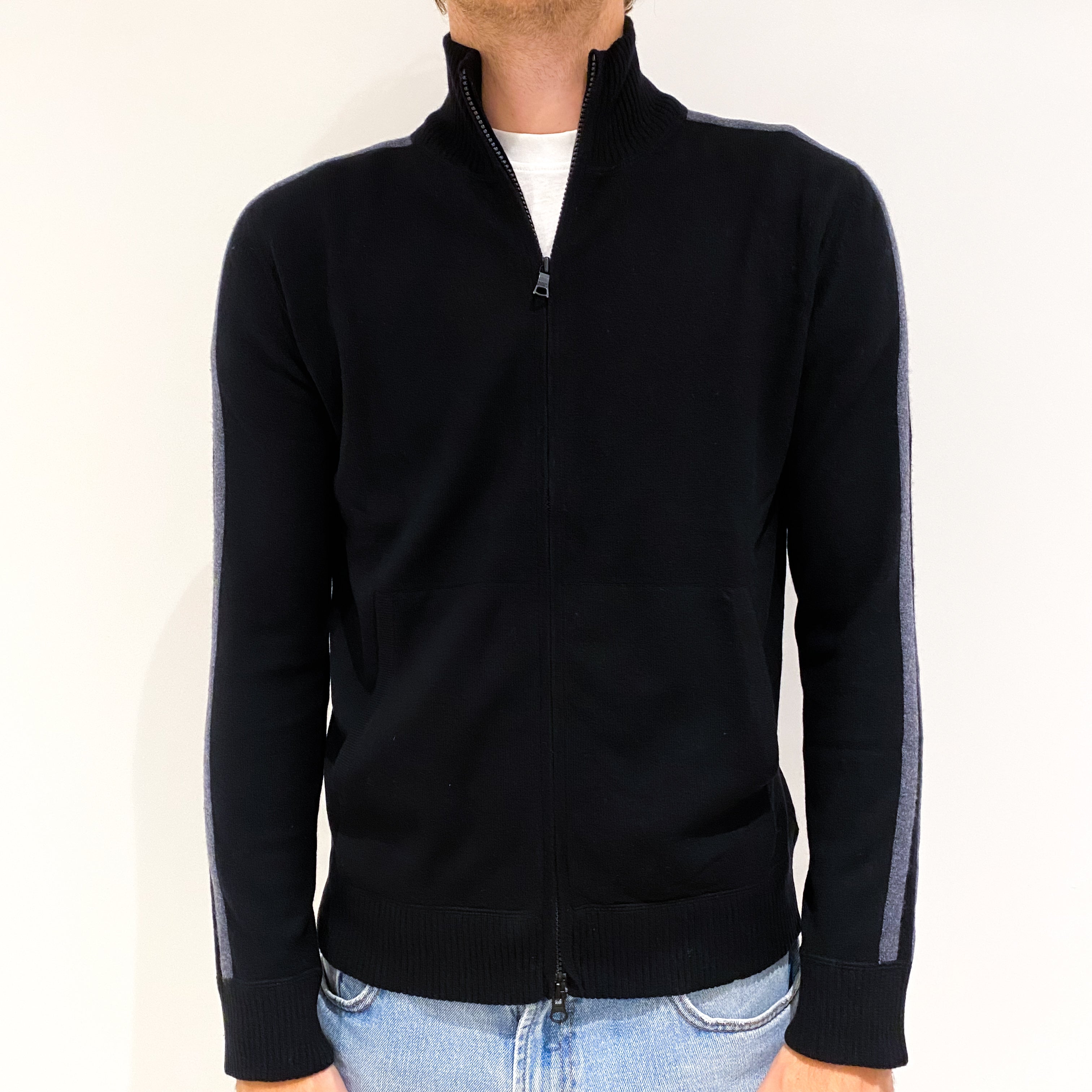 Men's Black Cashmere Zip Up Cardigan Medium