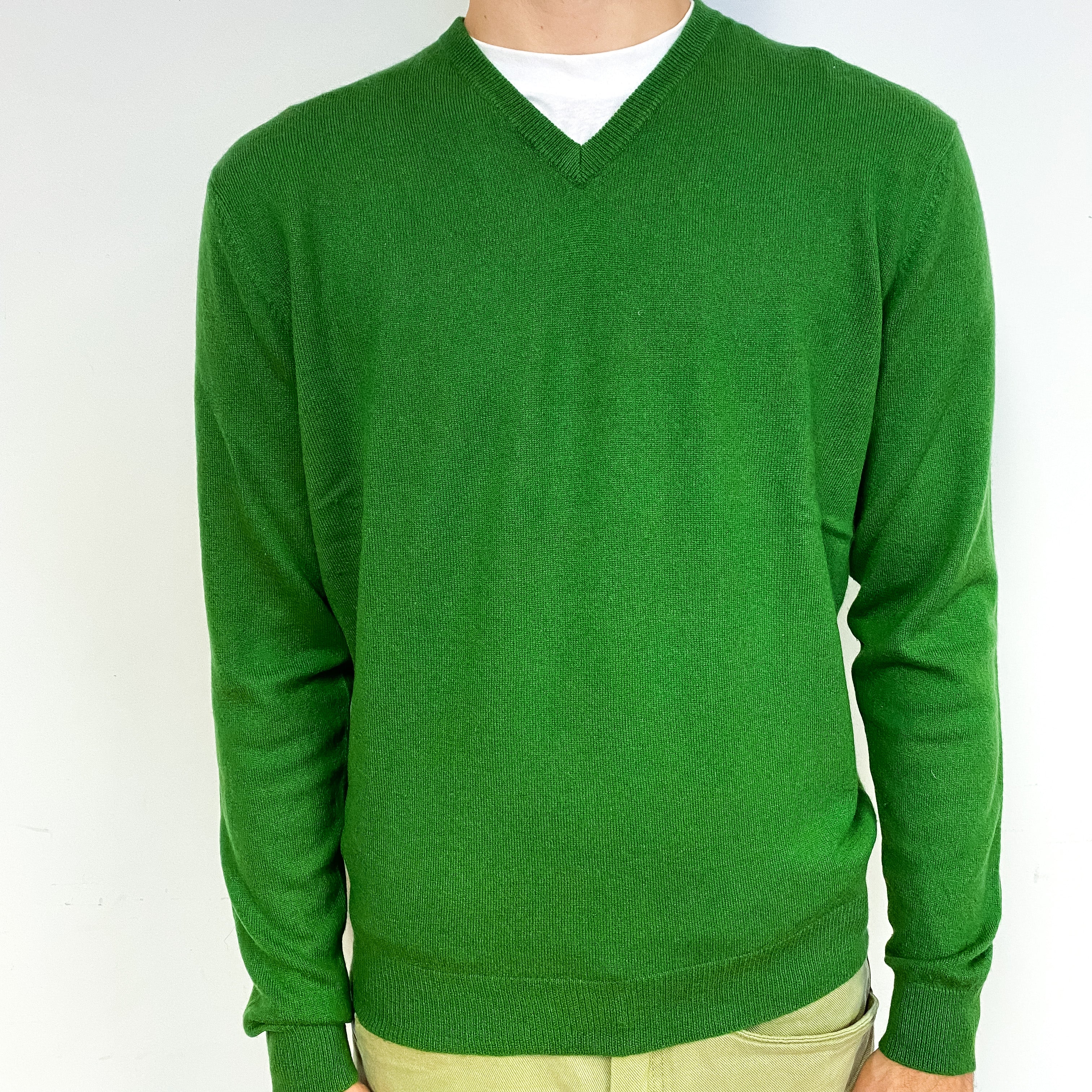Men's Fern Green Cashmere V-Neck Jumper Medium