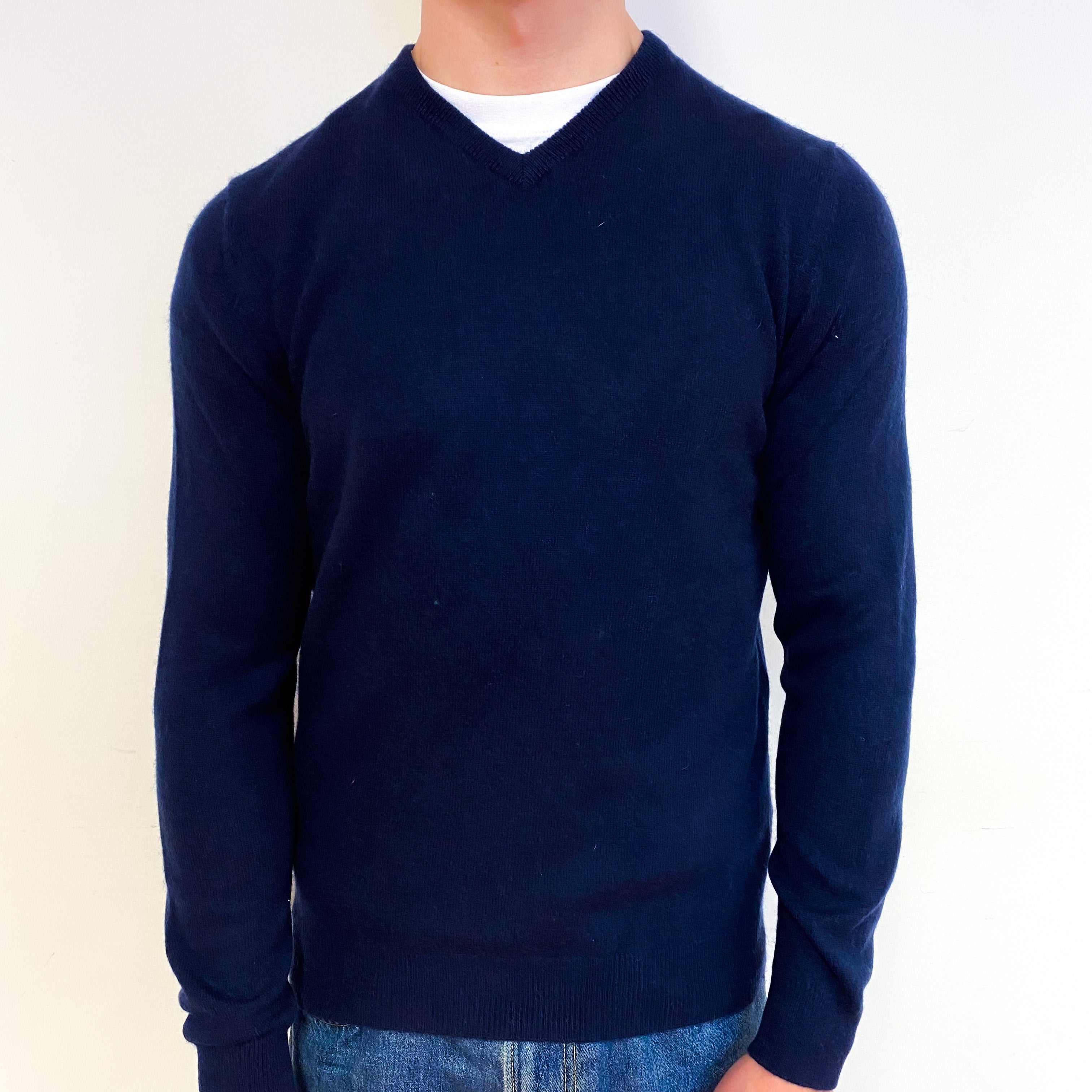 Men's Navy Blue Cashmere V-Neck Jumper Small