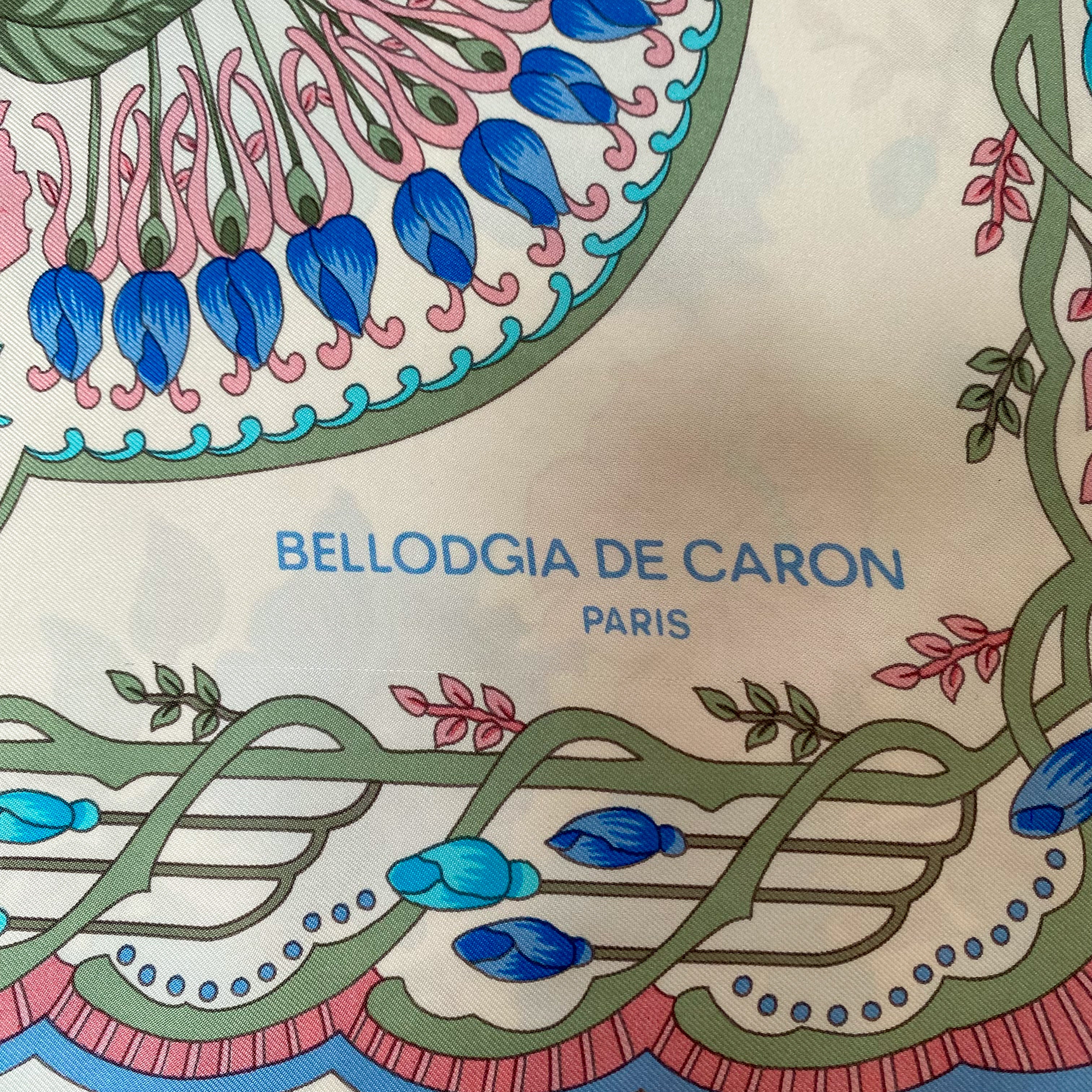 Bellodgia de Caron Vintage Silk Scarf