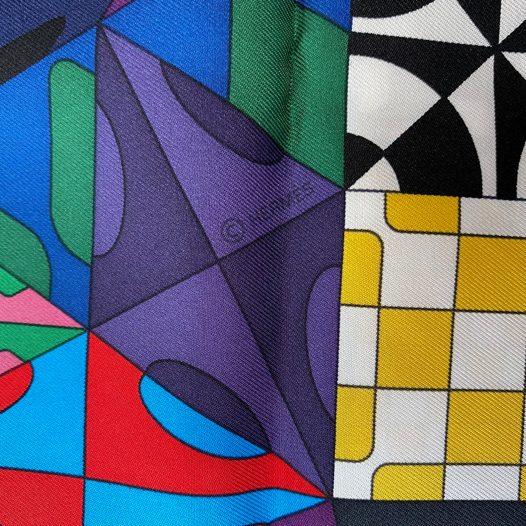 Unworn Boxed Hermès Bonnes Vibrations Silk Scarf