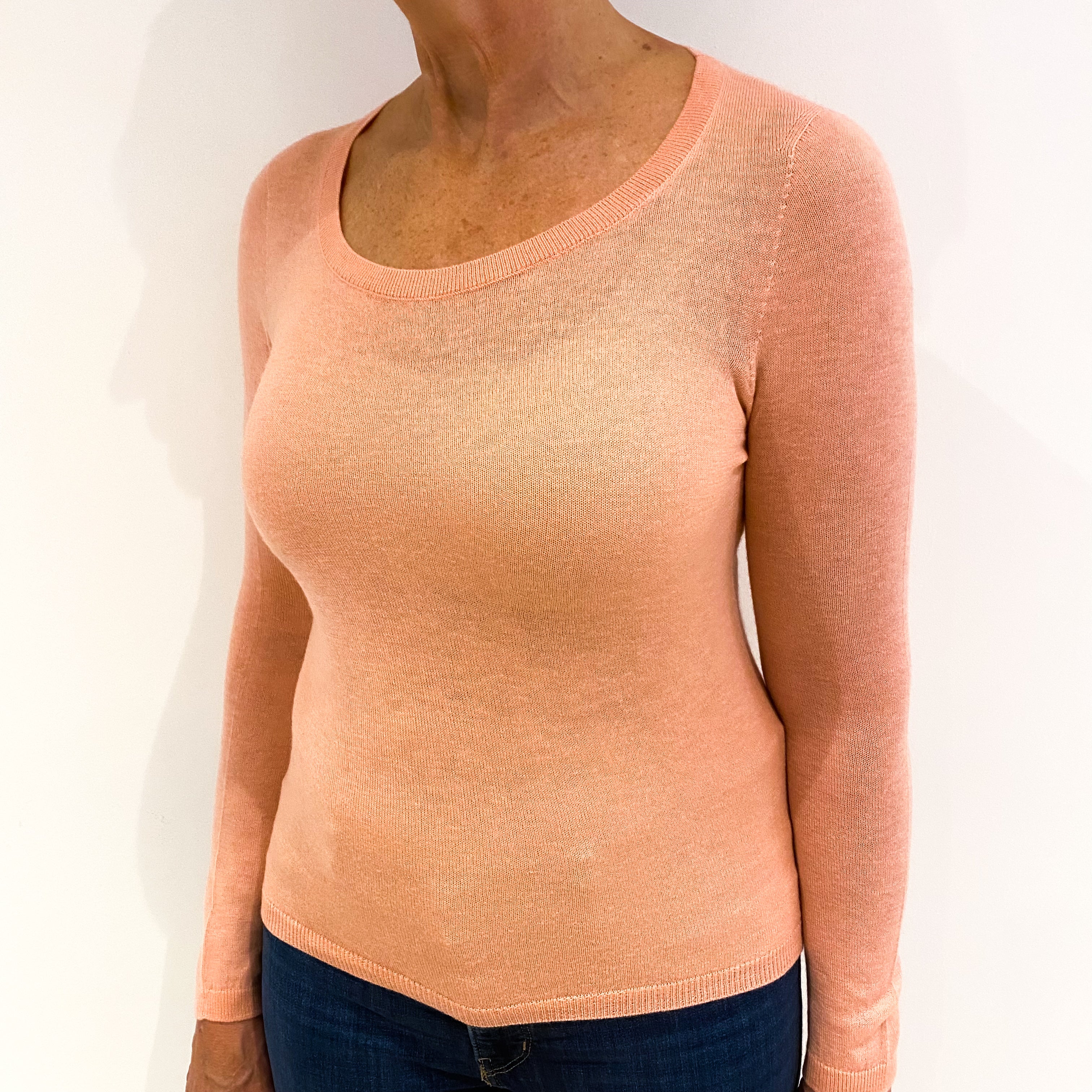 Pale Apricot Pink Cashmere Crew Neck Jumper Medium
