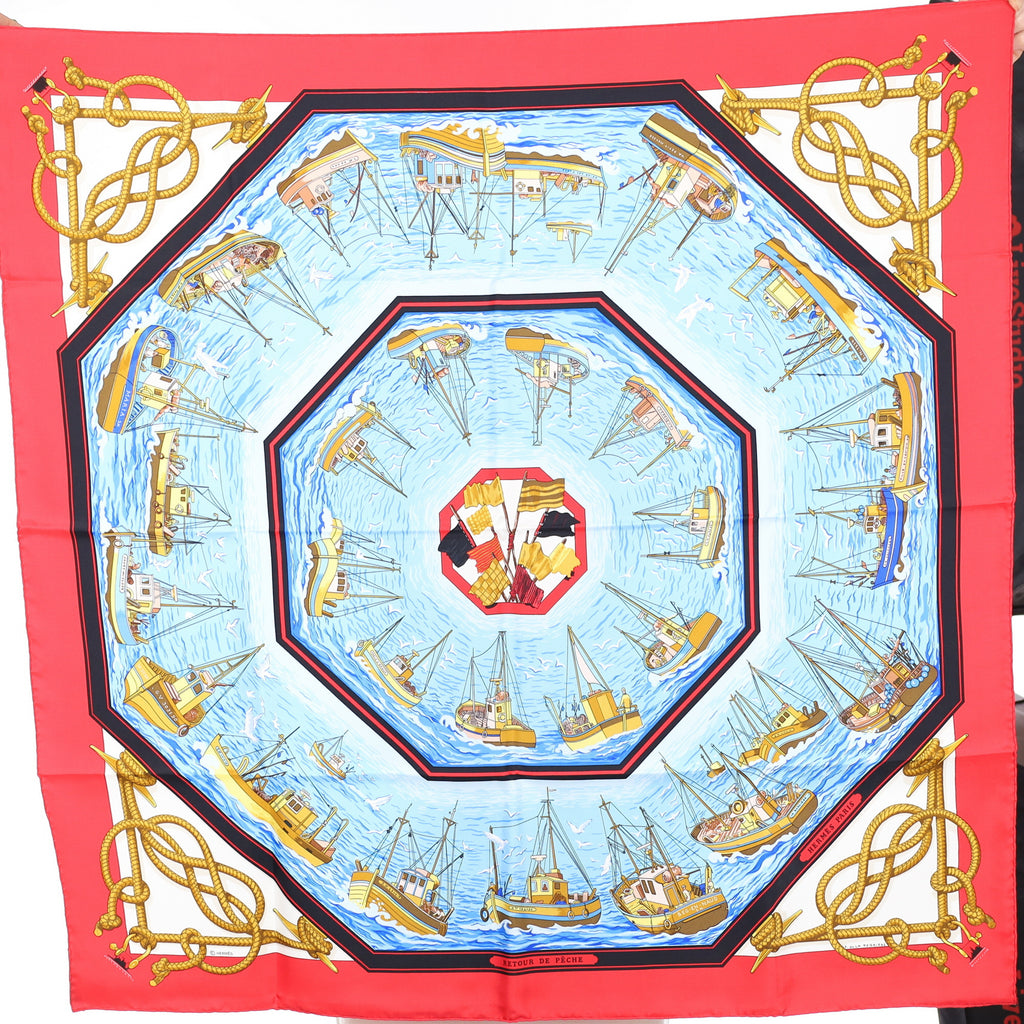 Brand New Boxed Hermès Retour de Pêche Silk Scarf Quite Rare