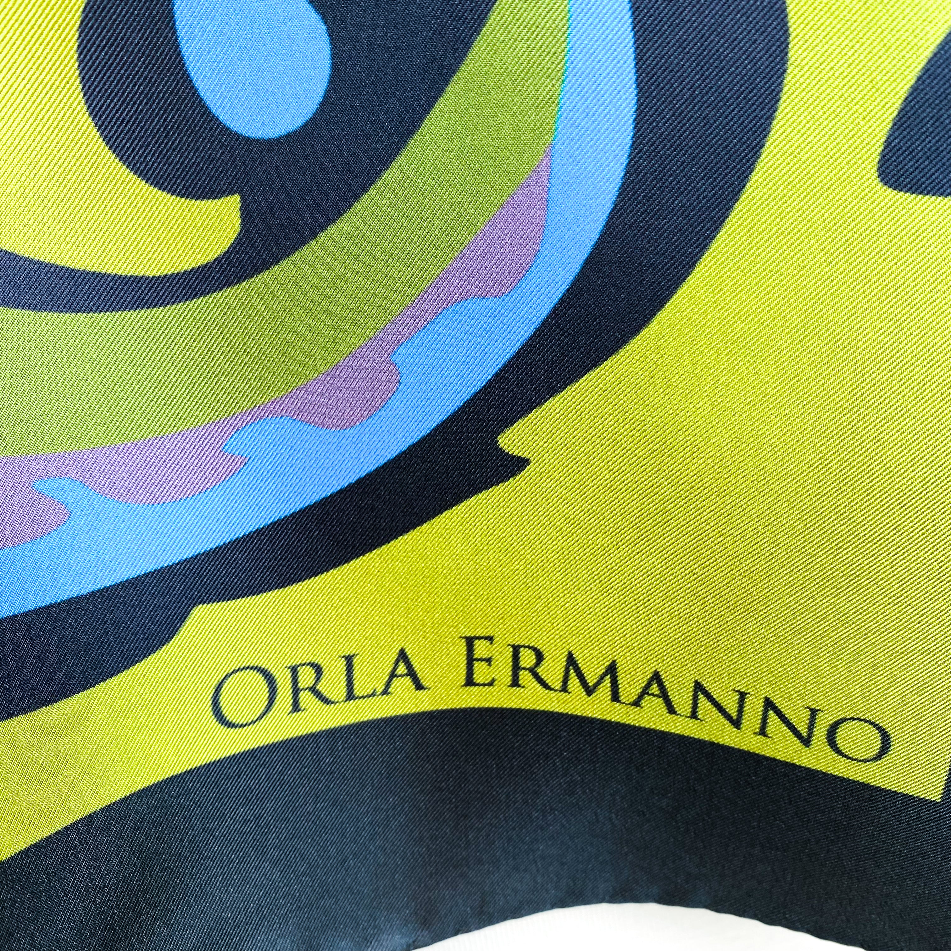 Immaculate Orla Ermanno Italian Silk Scarf