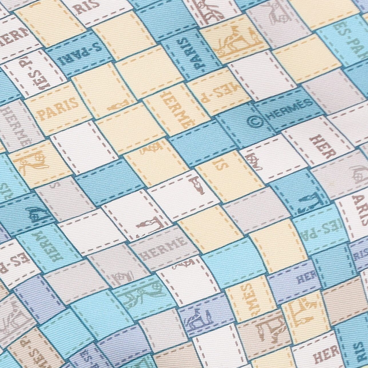 Hermès Bolduc Au Carré Triangle Silk Scarf