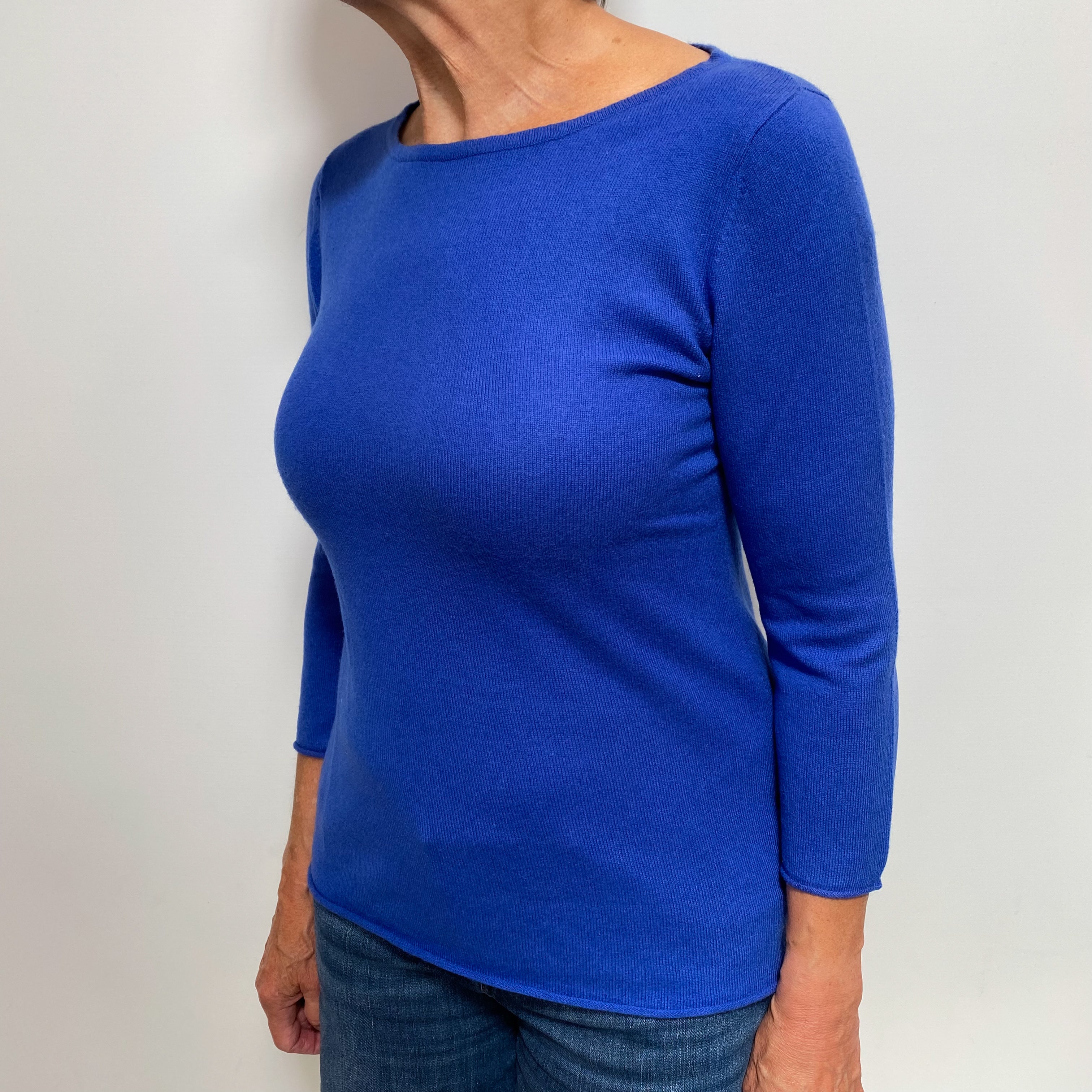 Neiman Marcus Tanzanite Blue Cashmere Crew Neck Jumper Medium