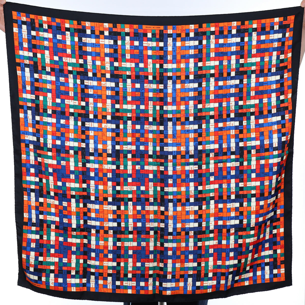 Brand New Boxed Hermès Bolduc au Carrè Silk Scarf