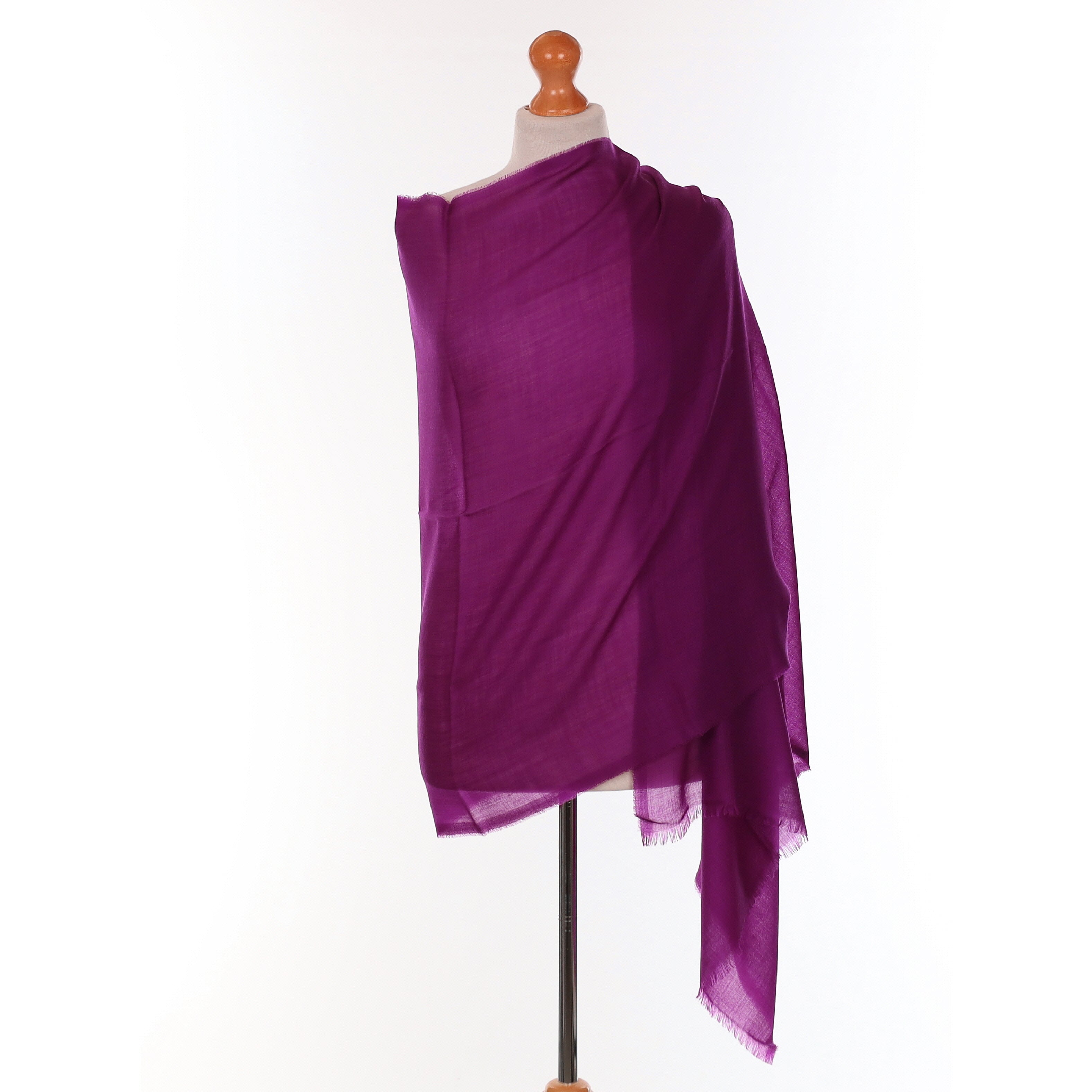Brand New Begg & Co Fig Purple Cashmere Woven Wrap