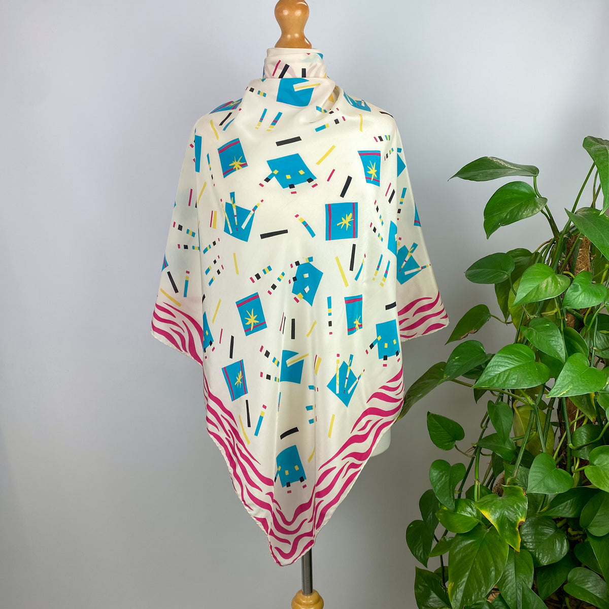 Enrico Coveri Patterned Cream Silk Scarf
