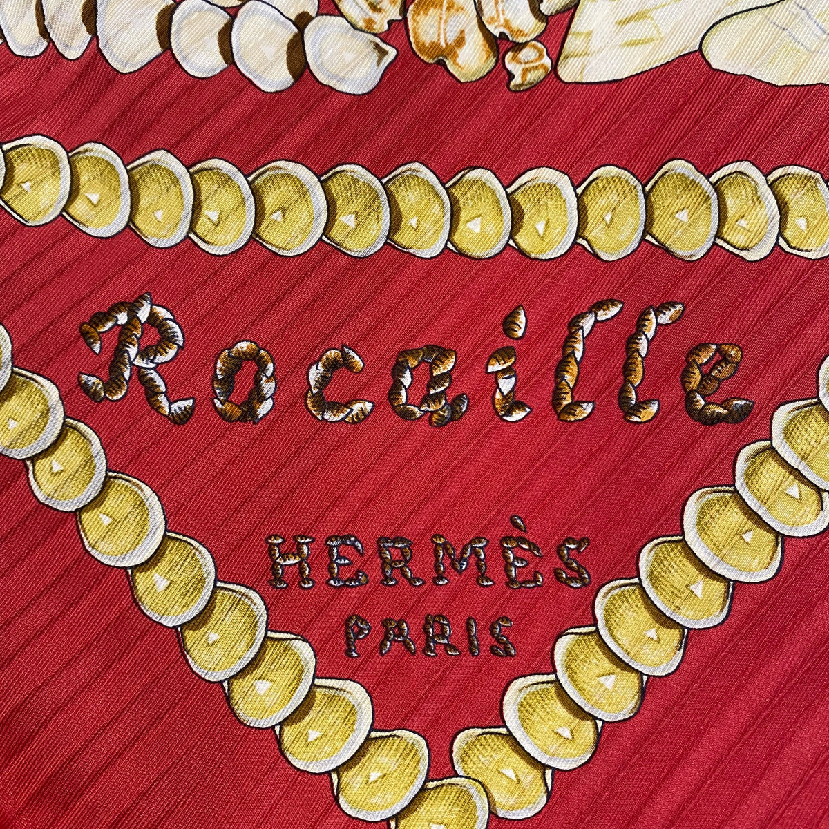 Brand New Boxed Hermès Rocaille Silk Plisse Scarf