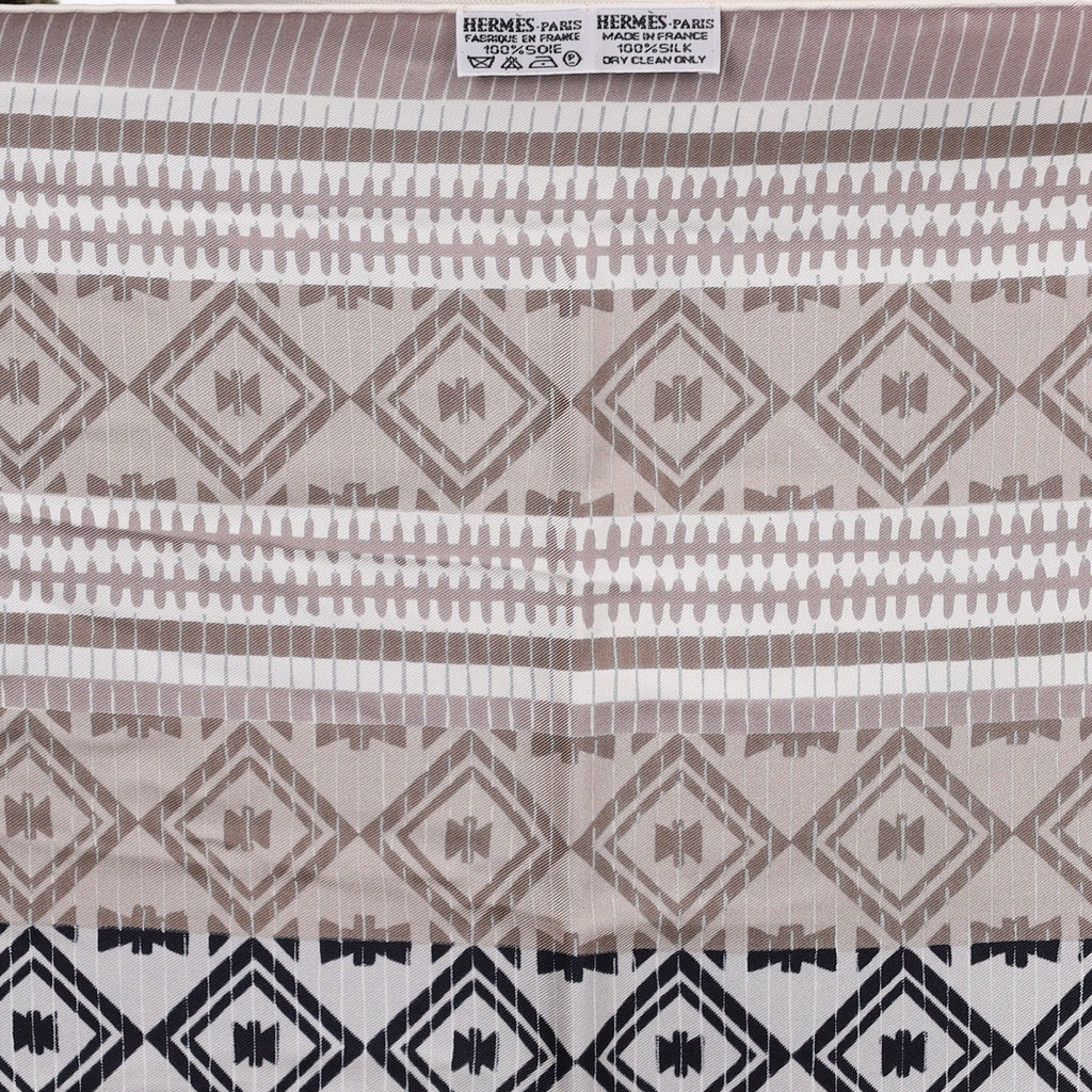 Brand New Boxed Hermès Patterned Silk Wrap