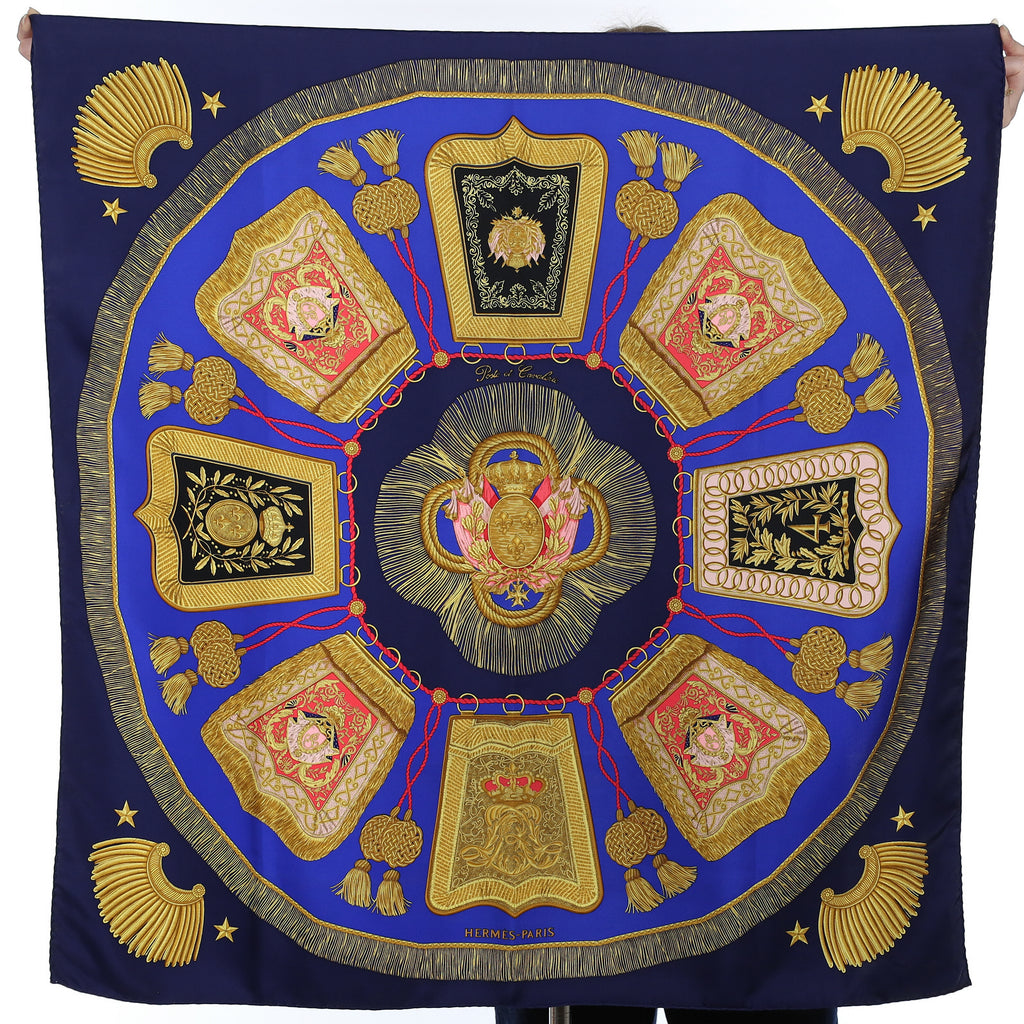 Hermès Poste Et Cavalerie Silk Scarf