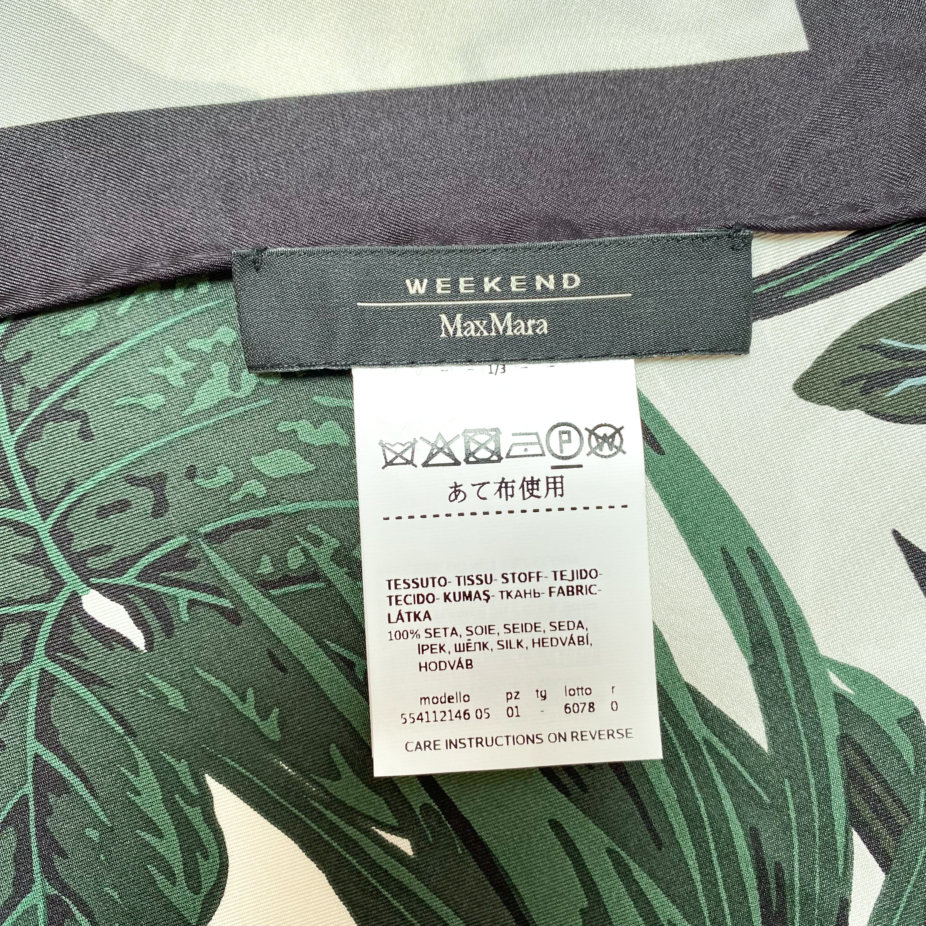 Immaculate Max Mara Floral Silk Scarf