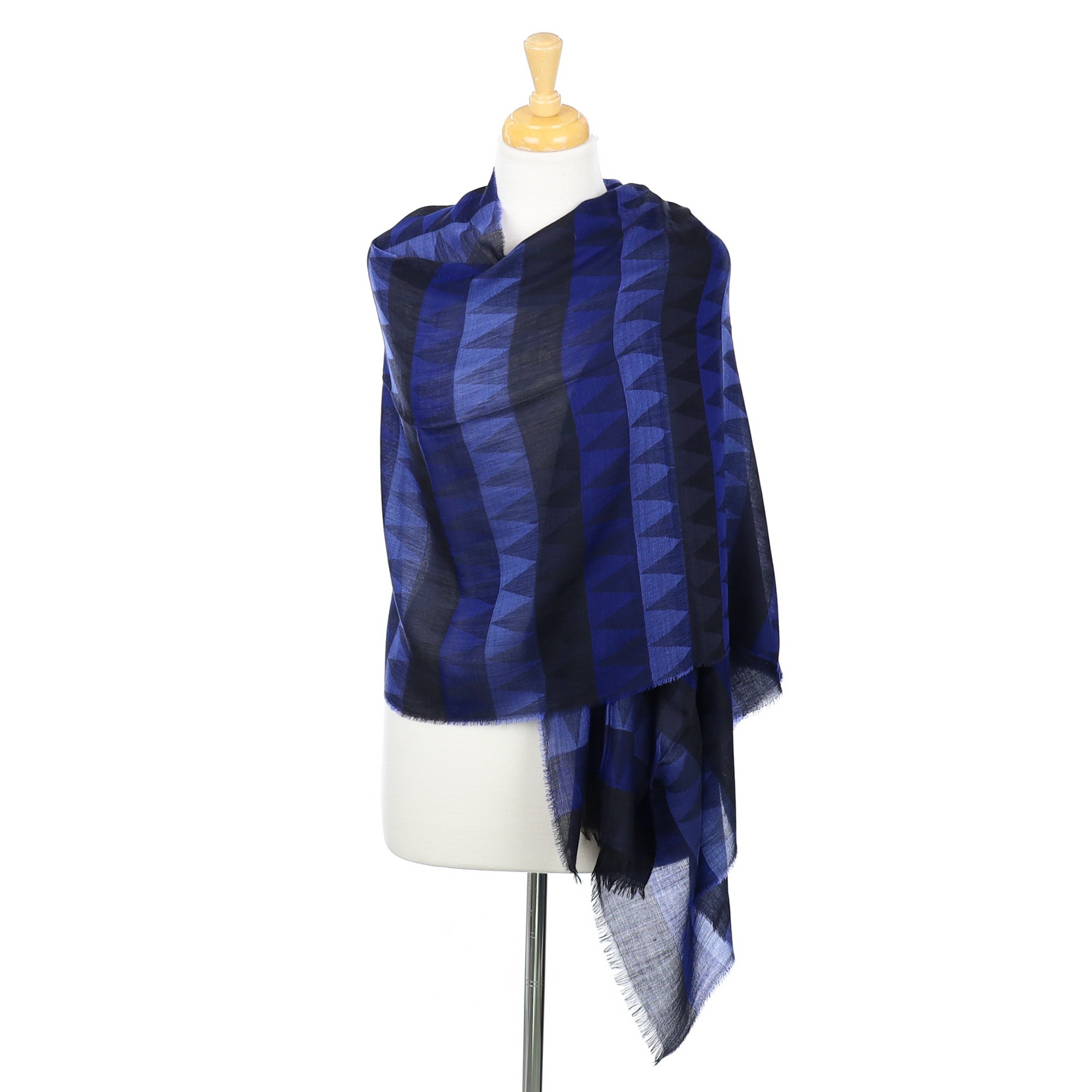 Scottish Begg & Co Blue Patterned Fine Woven Cashmere Wrap