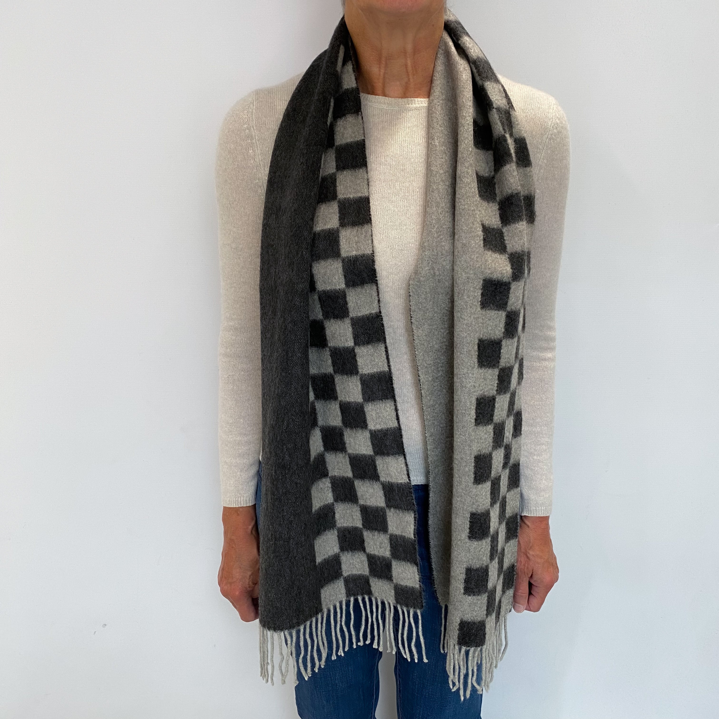 Dark Grey Checked Cashmere Woven Fringed Scarf