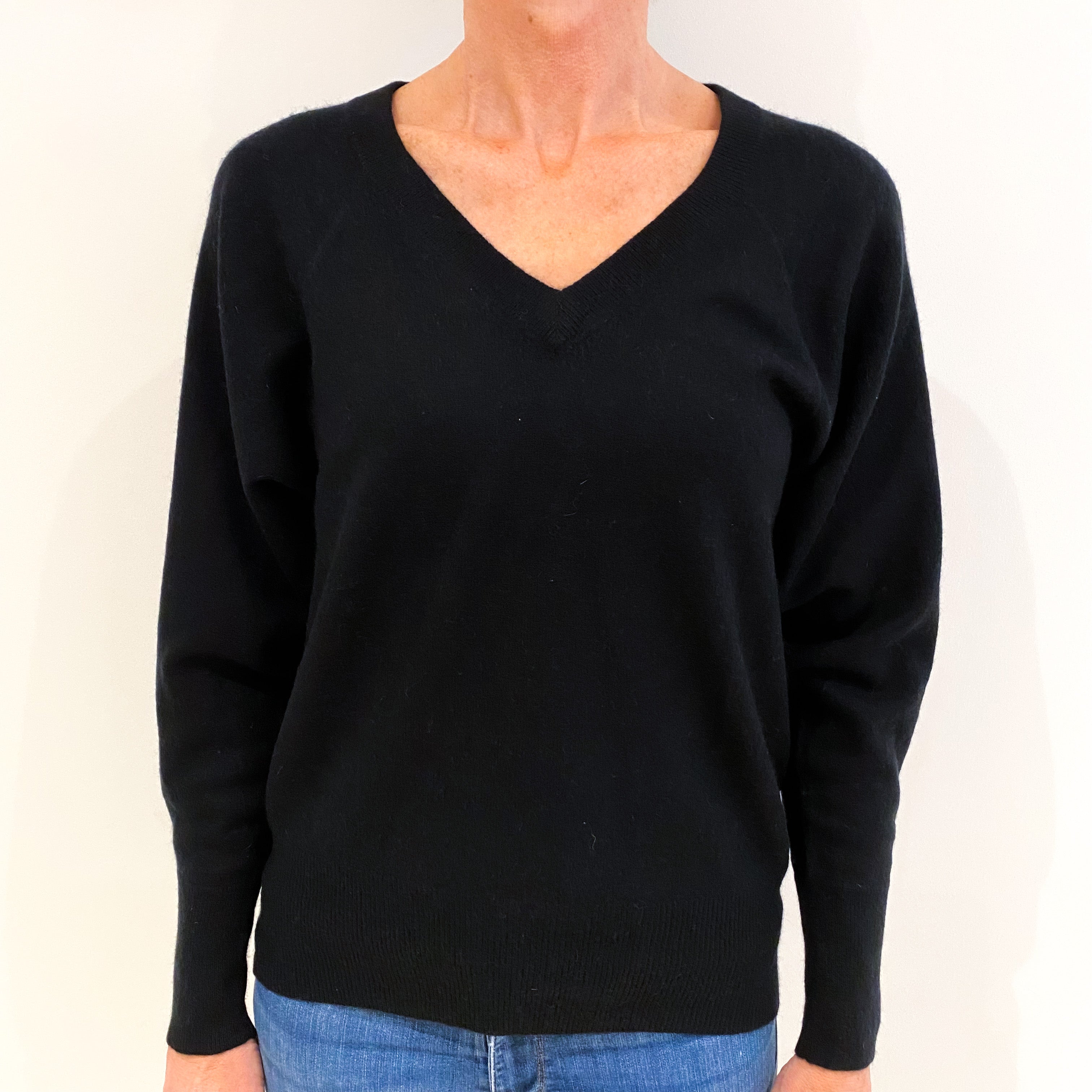 Black Cashmere V-Neck Jumper Small