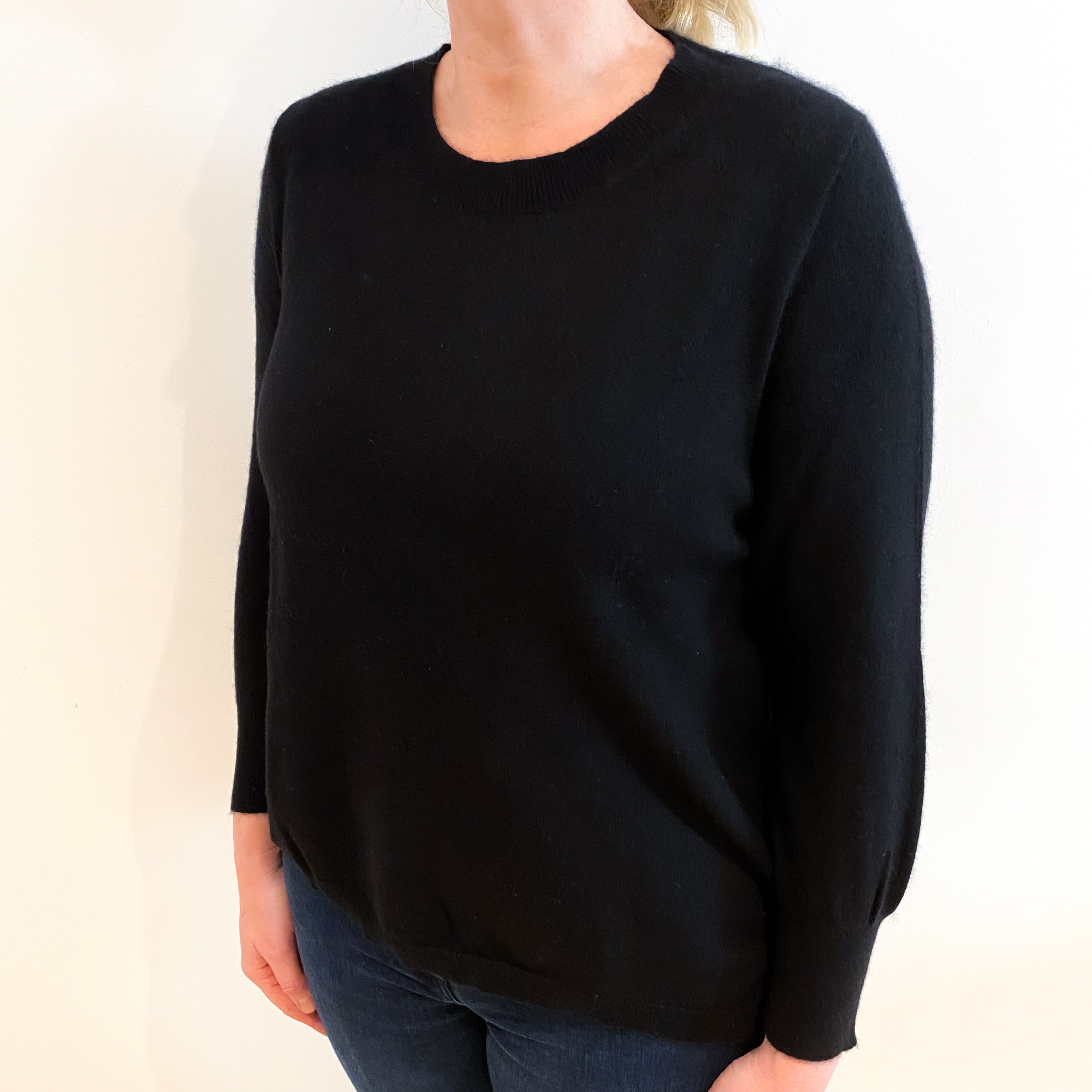 Black Cashmere Crew Neck Jumper Large