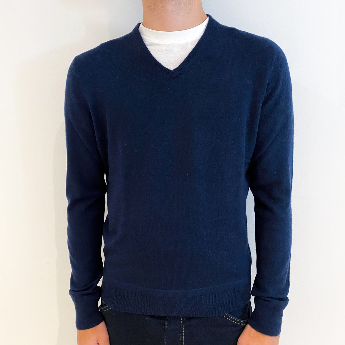 Men's Navy Blue Cashmere V-Neck Jumper Medium