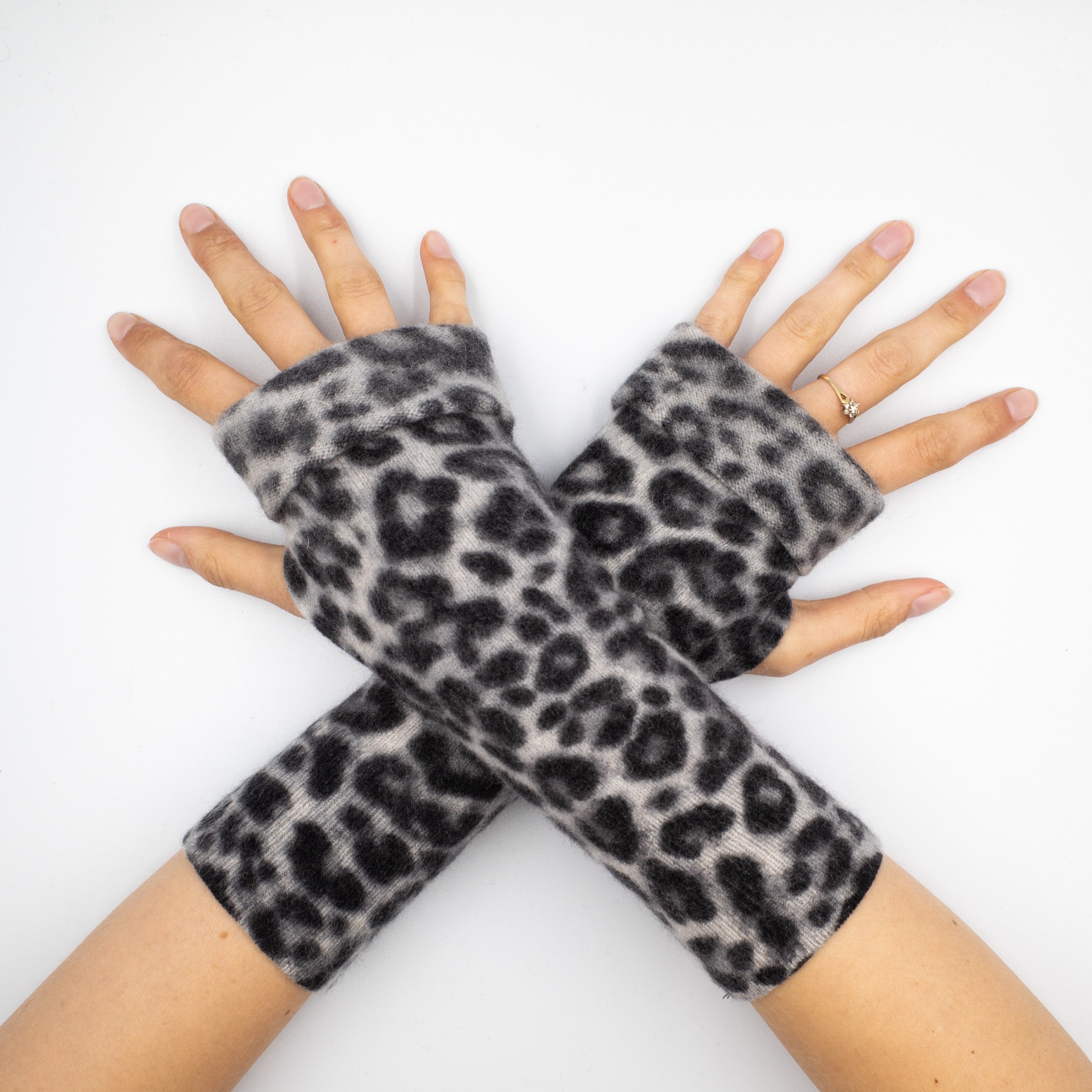 Grey Leopard Print Fingerless Gloves