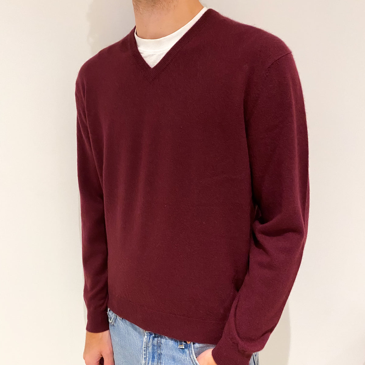 Men's Wine Red Cashmere V-Neck Jumper Large
