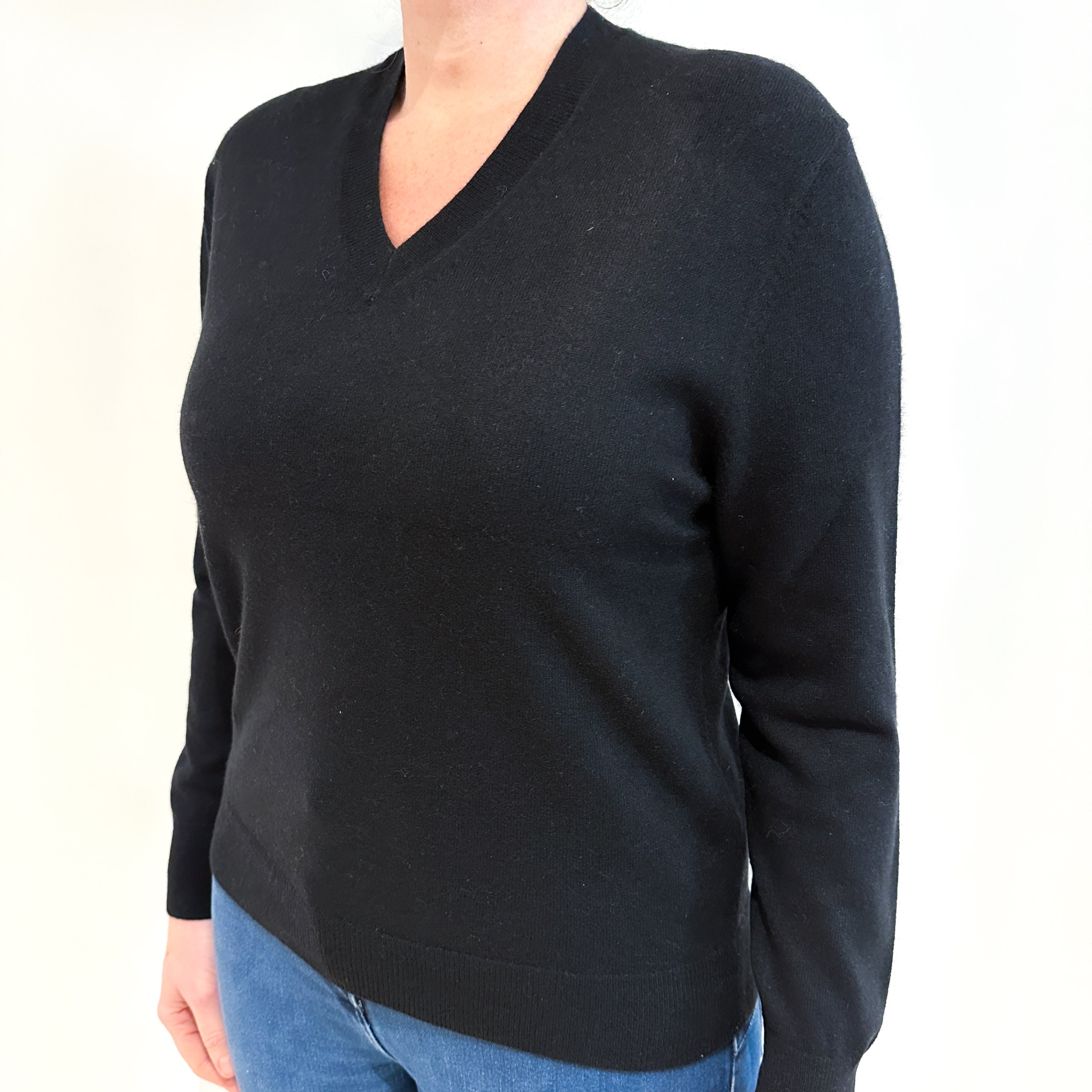 Black Cashmere V Neck Jumper Large