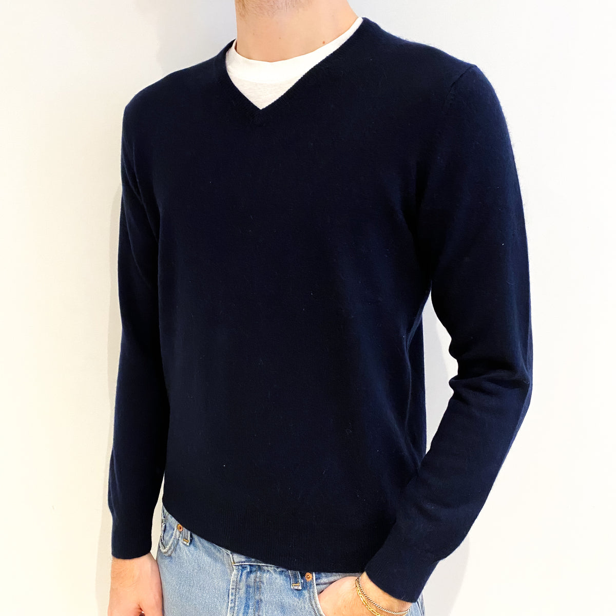 Men's Navy Blue Cashmere V Neck Jumper Medium