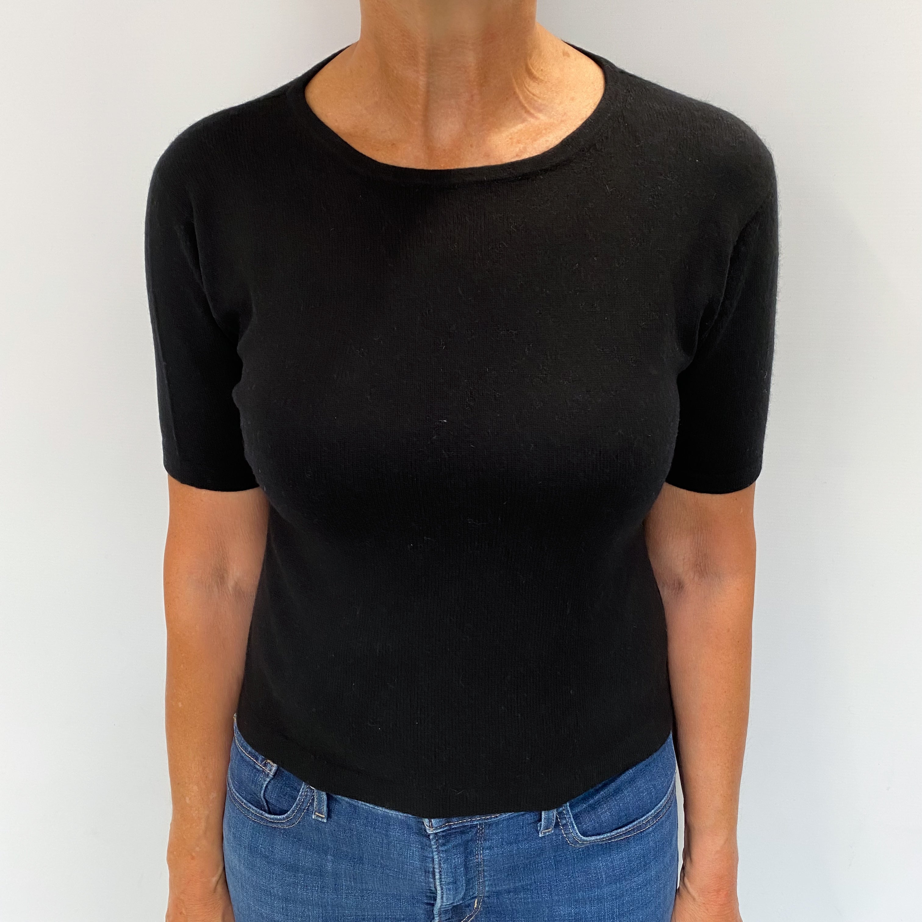 Black Cashmere Crew Neck Short Sleeved Jumper Medium
