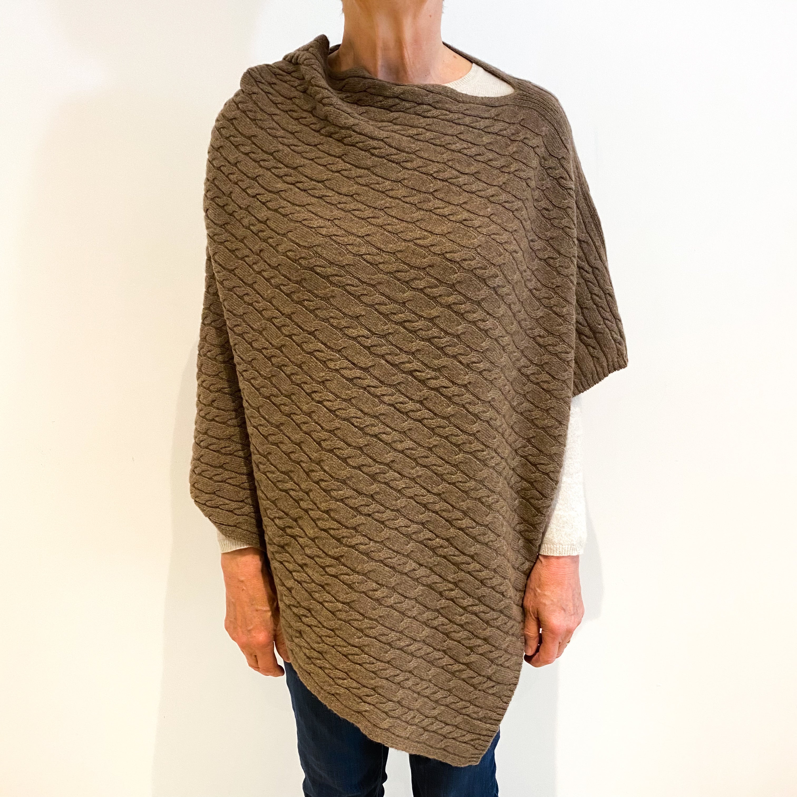 Brand New Scottish Mocha Brown Cashmere Cable Poncho One Size