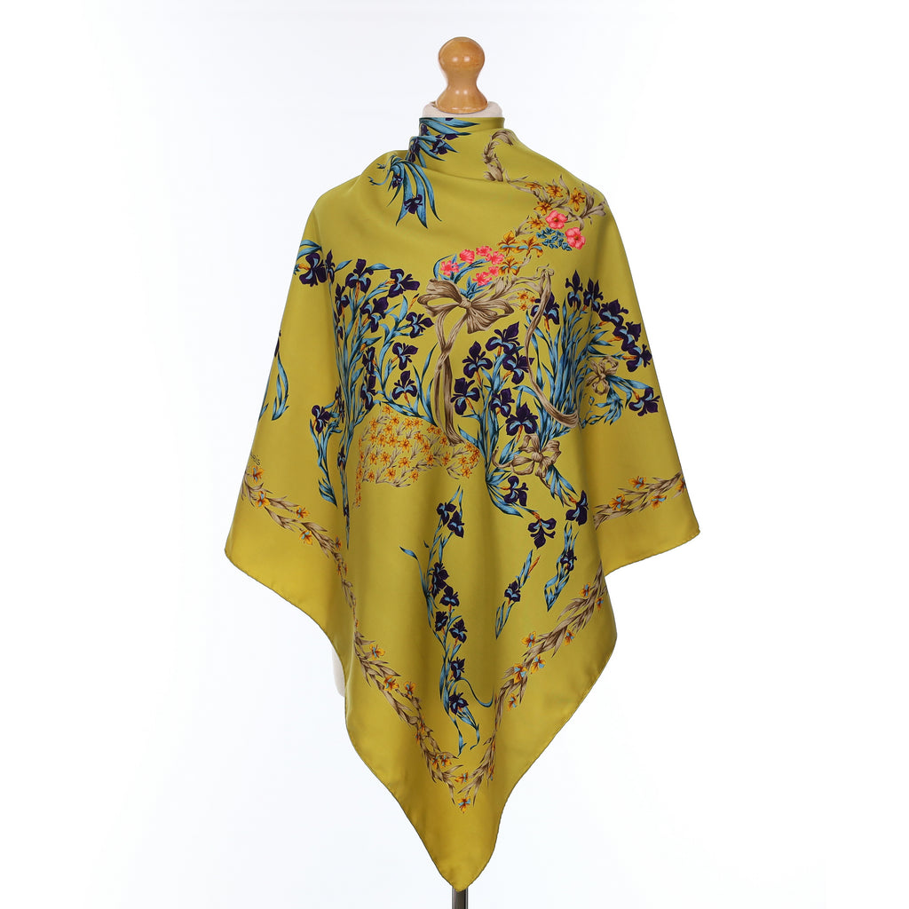 Hermès Cheval Fleuri Silk Scarf