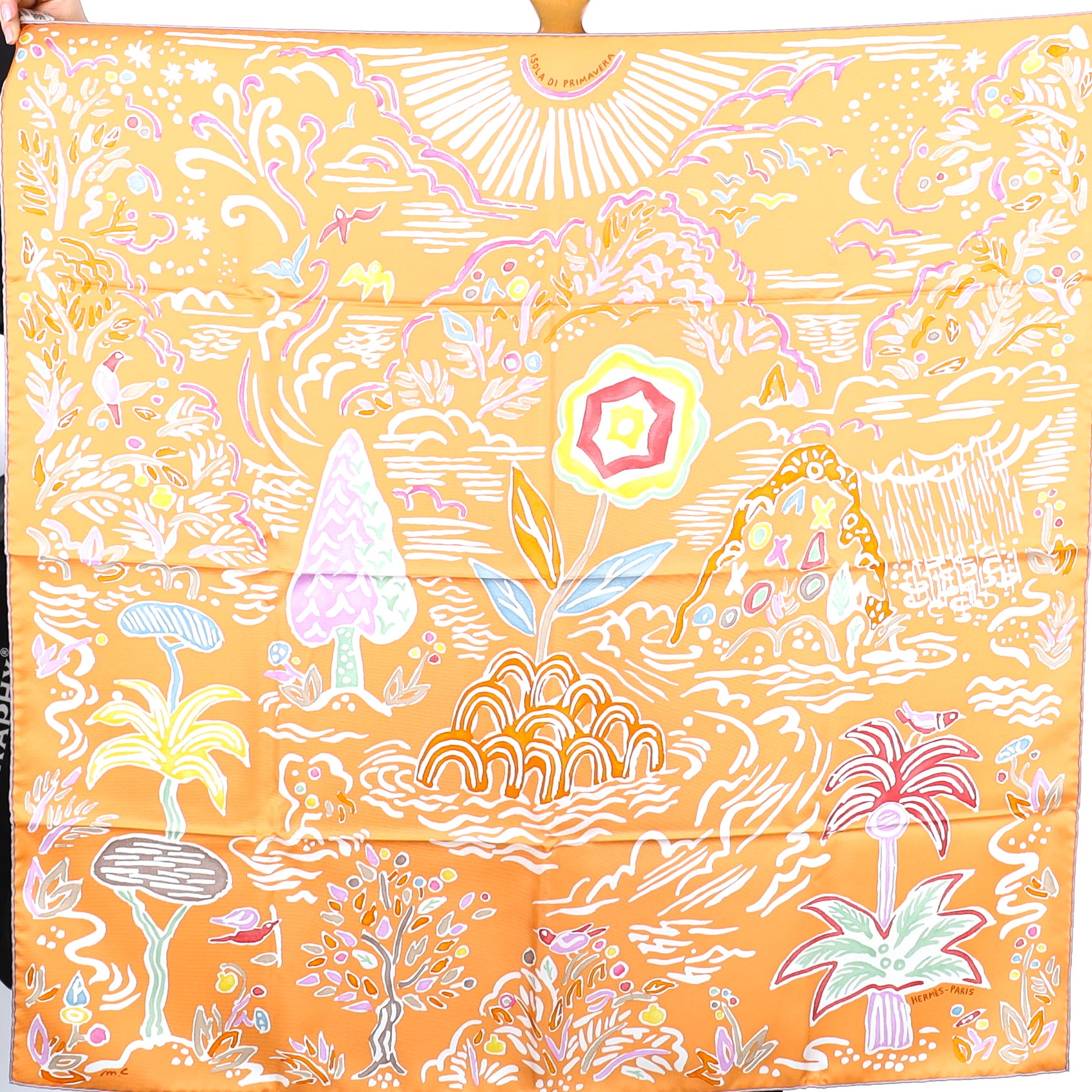 Brand New Boxed Hermès Isola di Primavera Silk Scarf