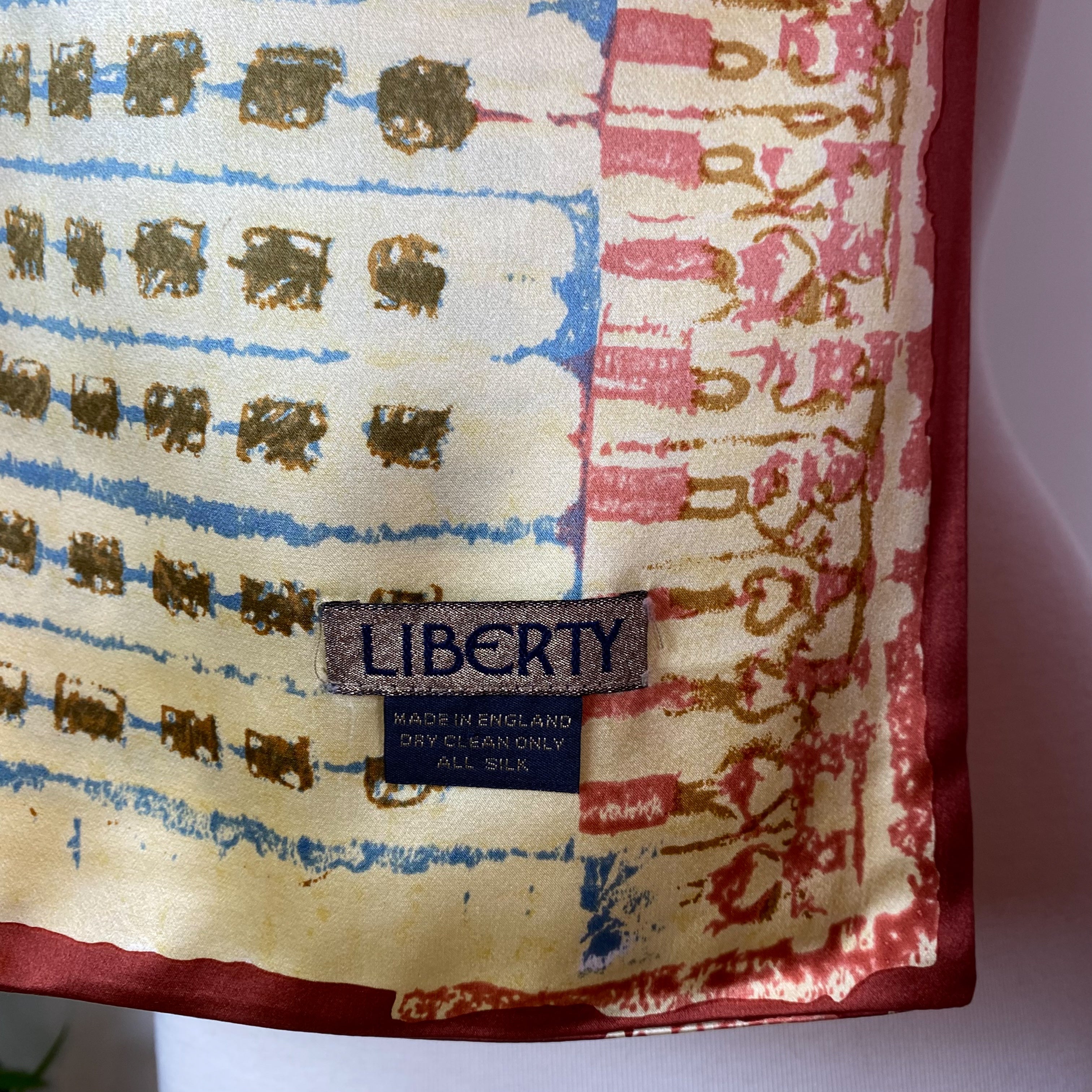 Fabulous Geometric Pattern Liberty Doubled Silk Scarf