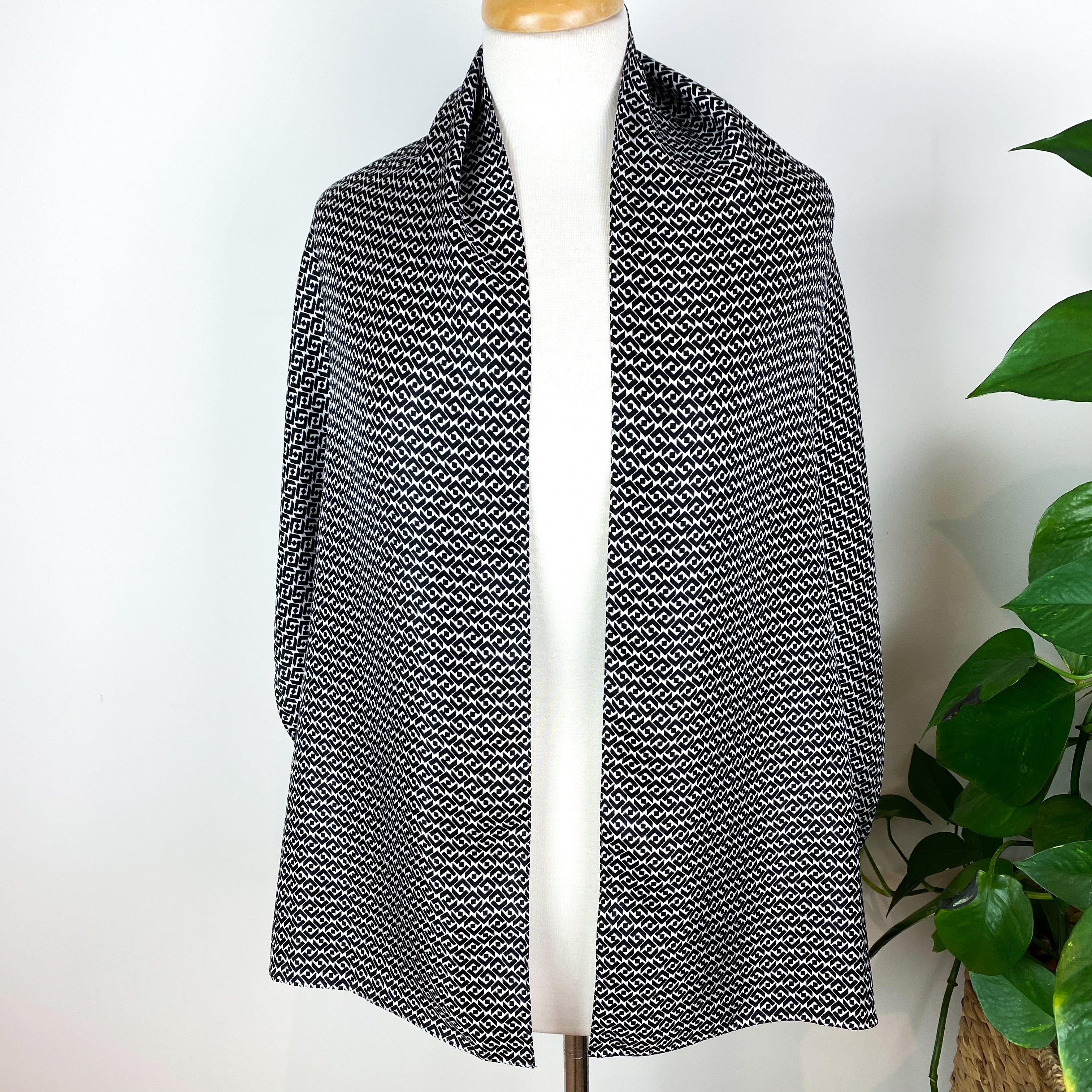 Aquascutum Monochrome Long Designer Silk Scarf