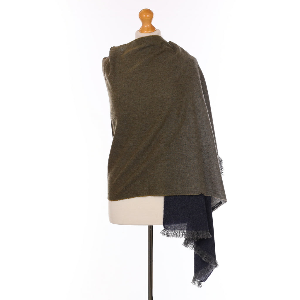 Brand New Begg & Co Navy and Khaki Ombré Cashmere Woven Wrap