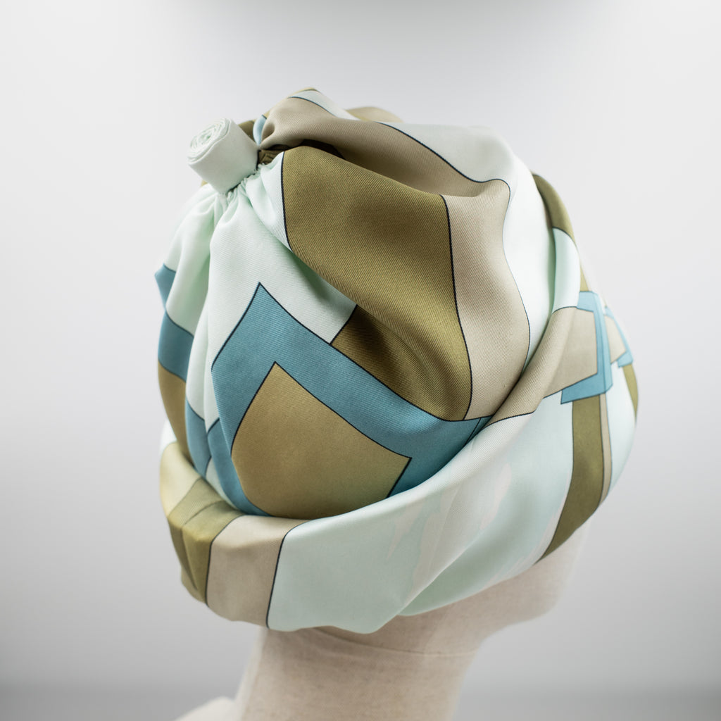 Rare Boxed Hermés 1920’s Style Silk Hat