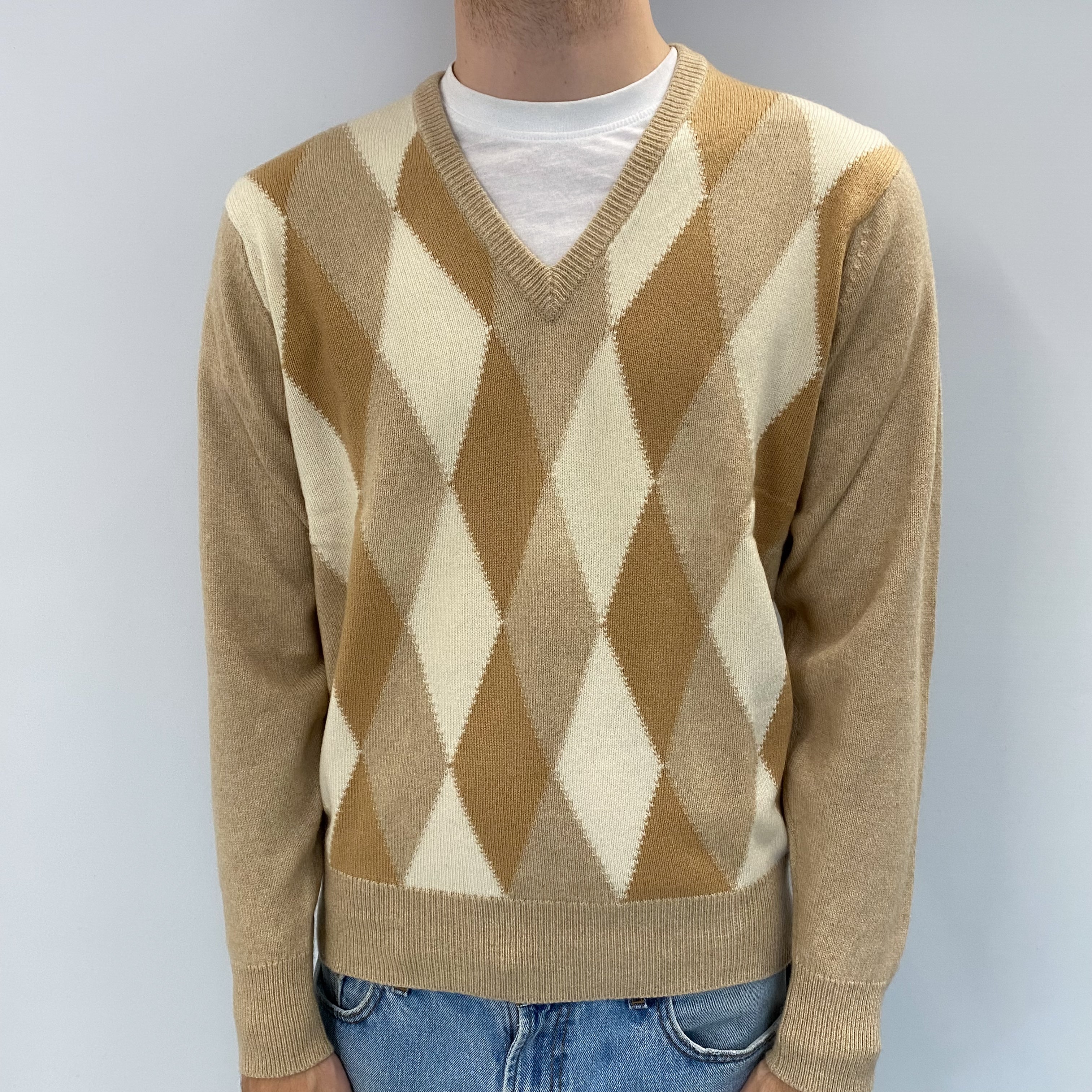 Men's Beige Diamond Cashmere V Neck Jumper Large