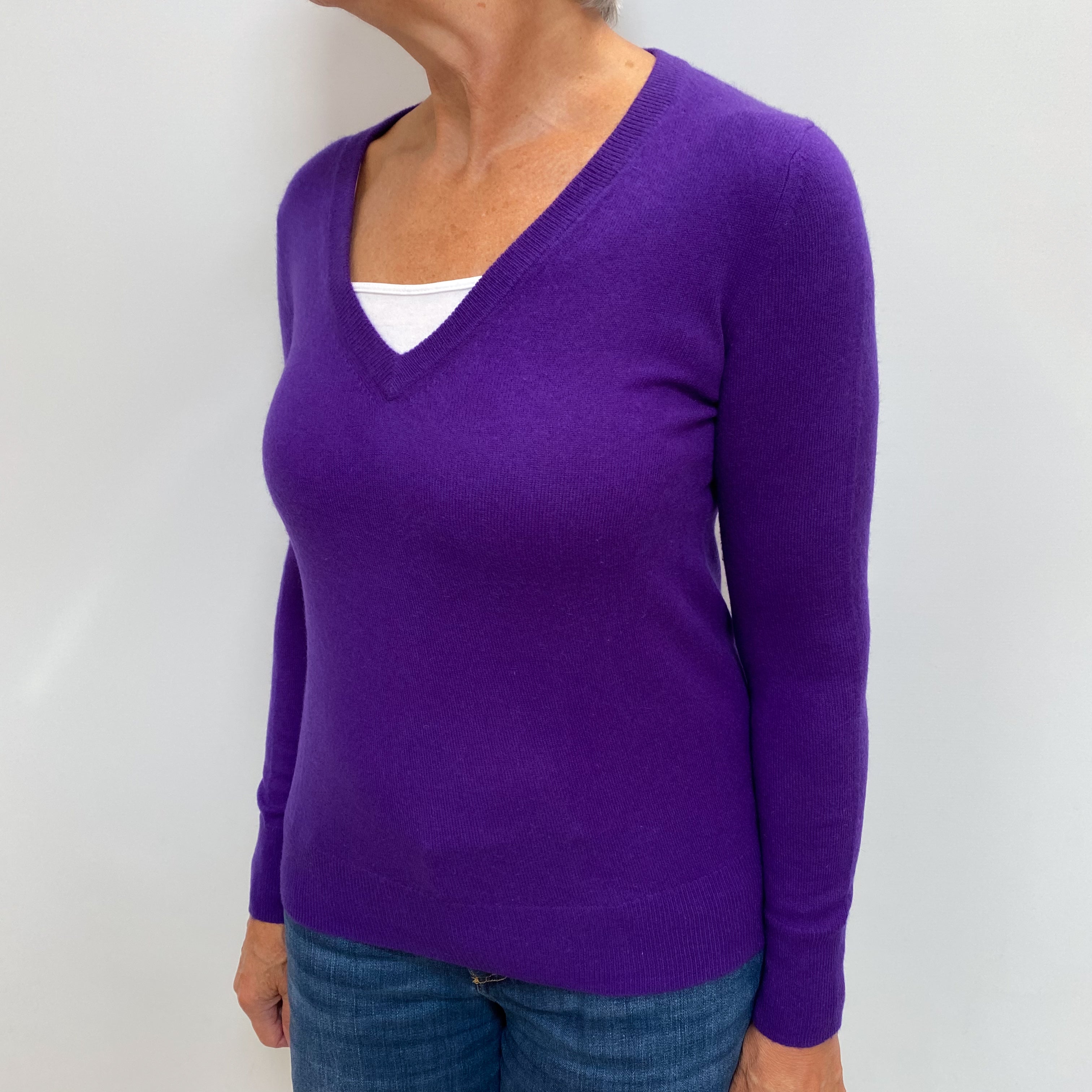 Pansy Purple Cashmere V Neck Jumper Medium
