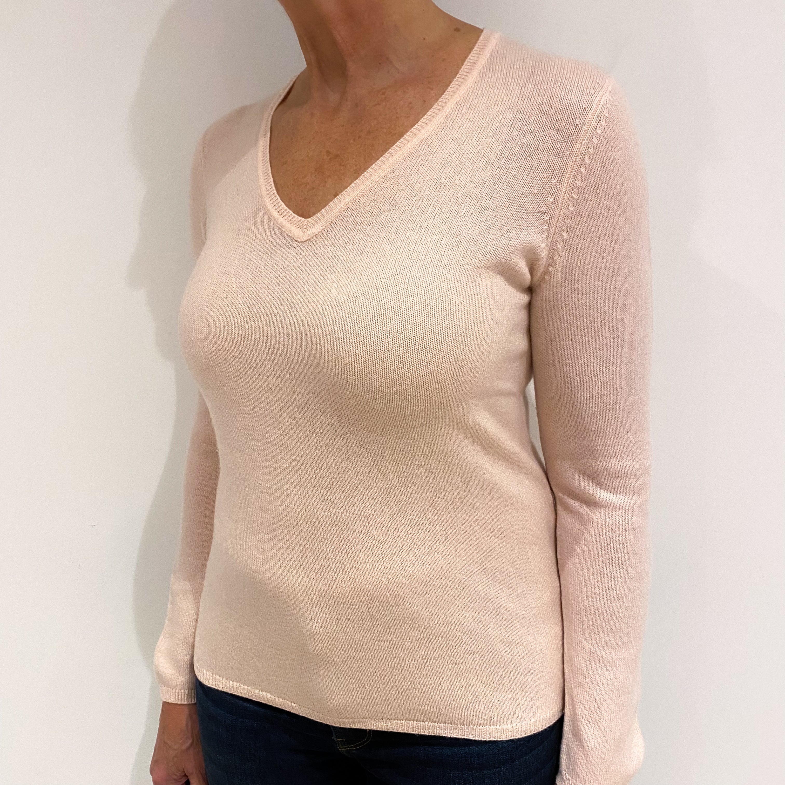 Shell Pink Lightweight Cashmere V Neck Jumper Medium