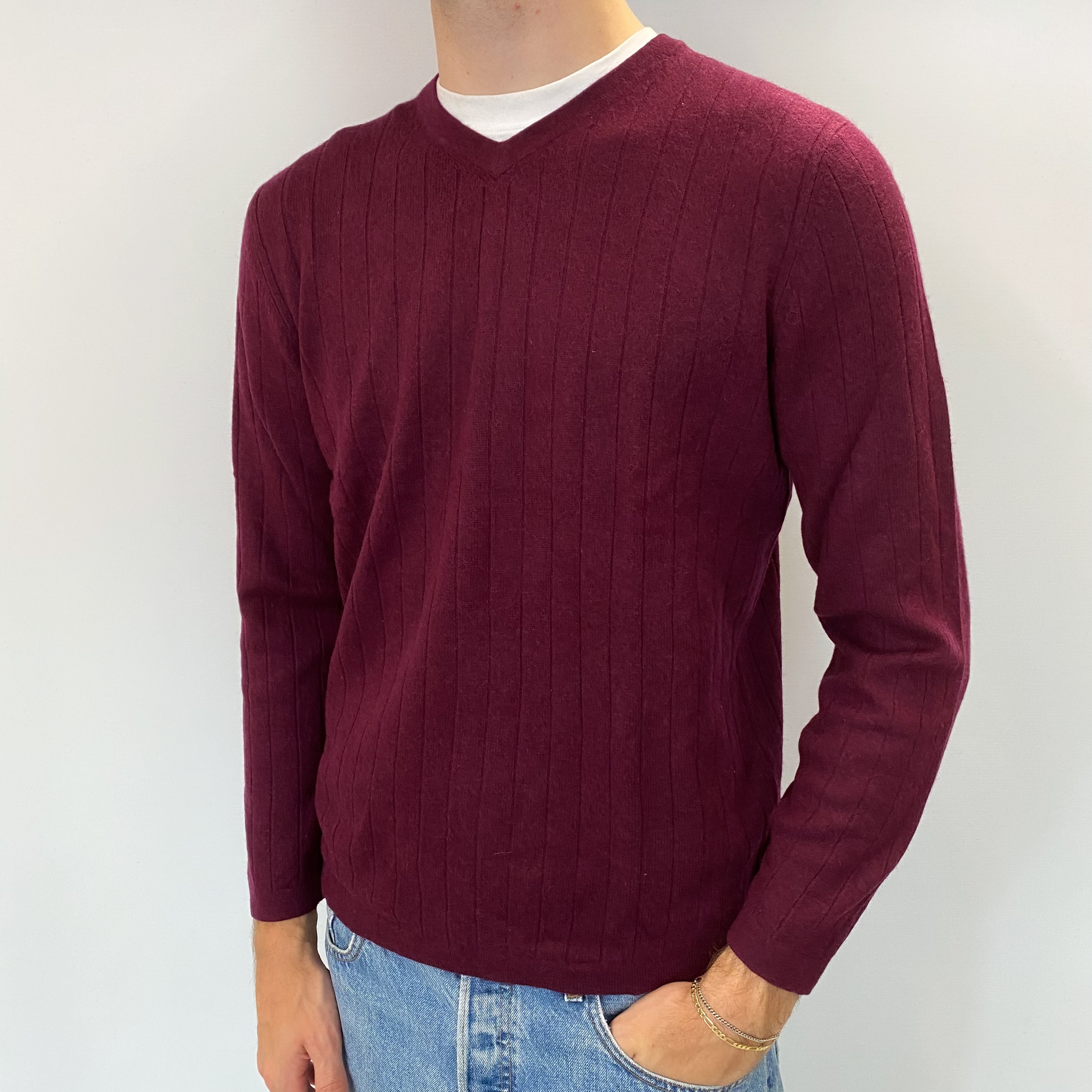 Men's Mulberry Cashmere V Neck Jumper Medium