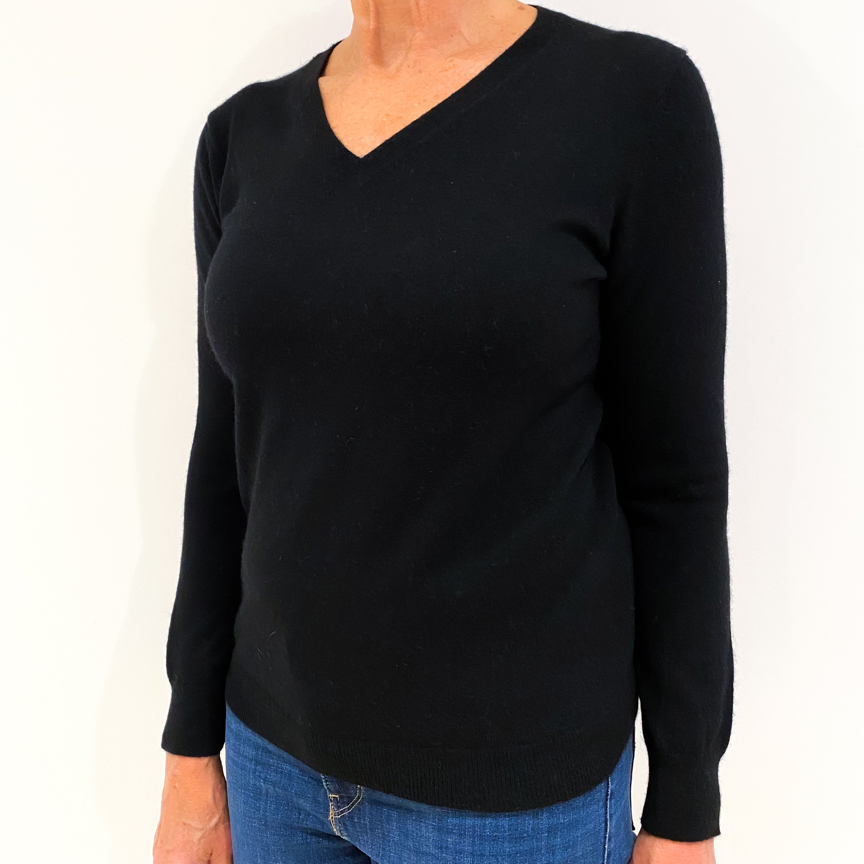 Black Cashmere V-Neck Jumper Medium