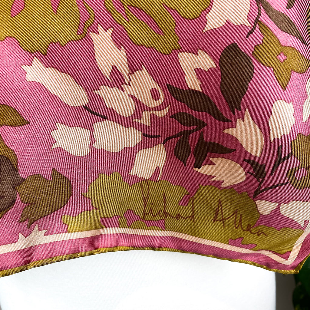 Immaculate 1970s Richard Allan Vintage Silk Scarf