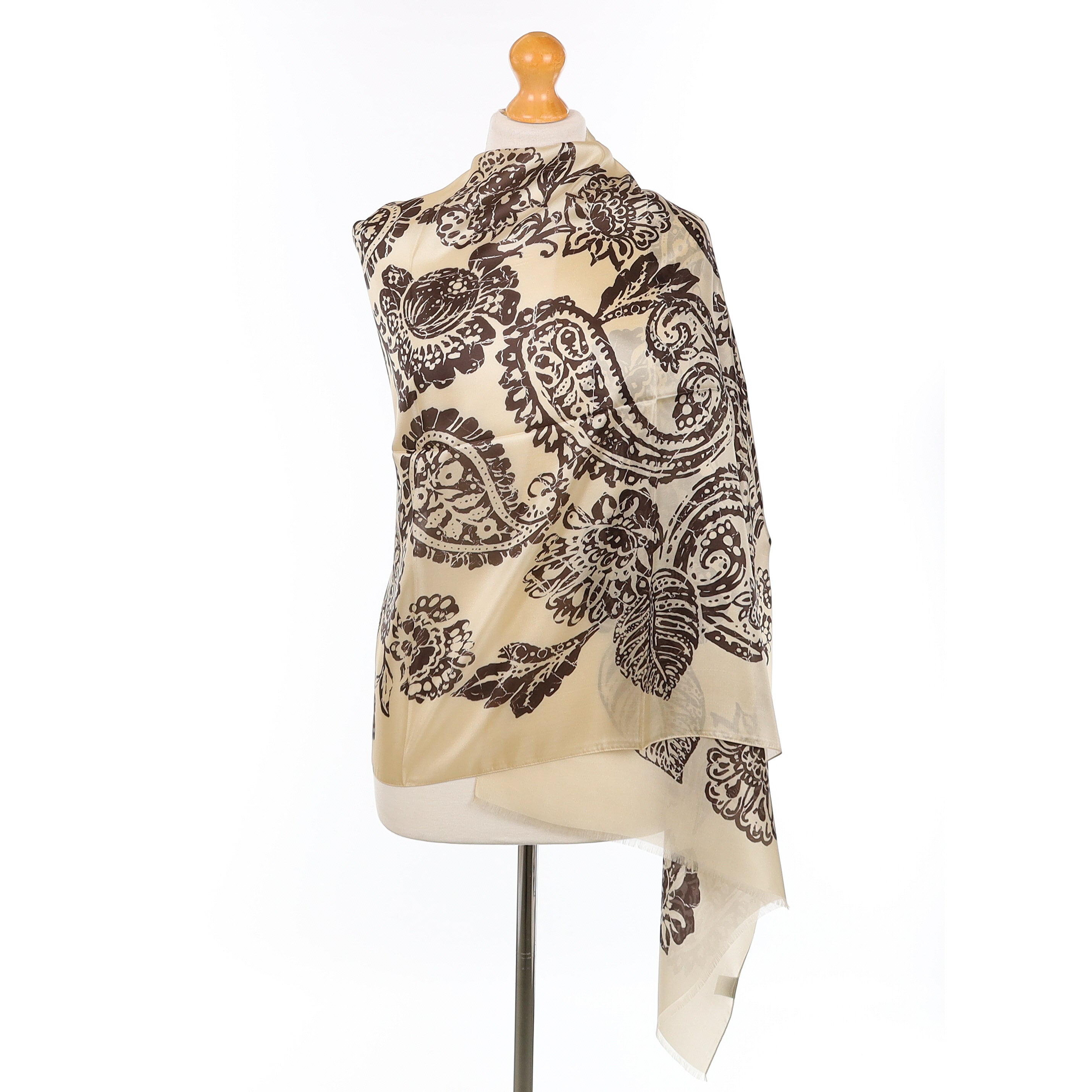 Brand New Italian Buttermilk Paisley Silk Wrap