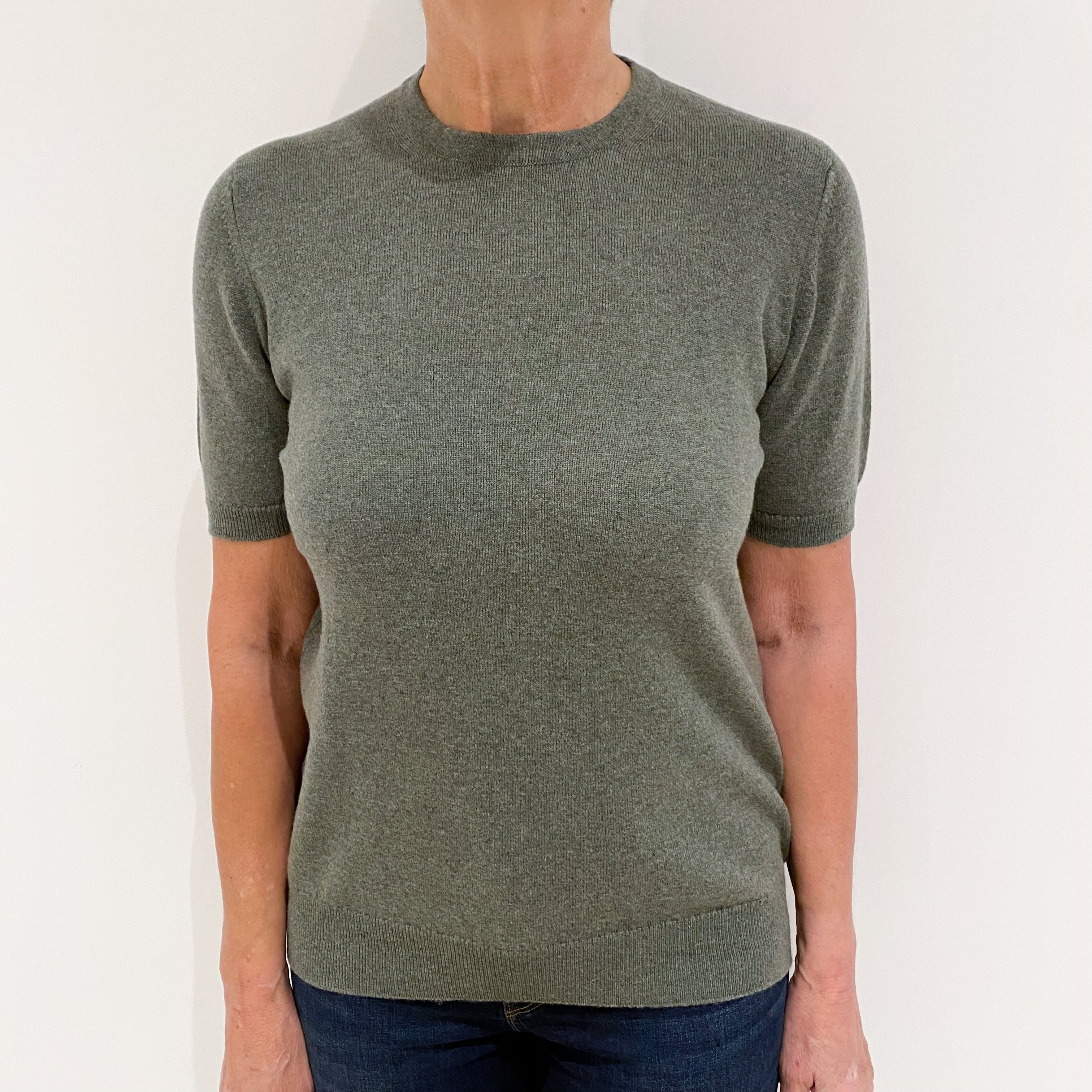 Brand New Scottish Olive Green Short Sleeved Cashmere Crew Neck Jumper Large