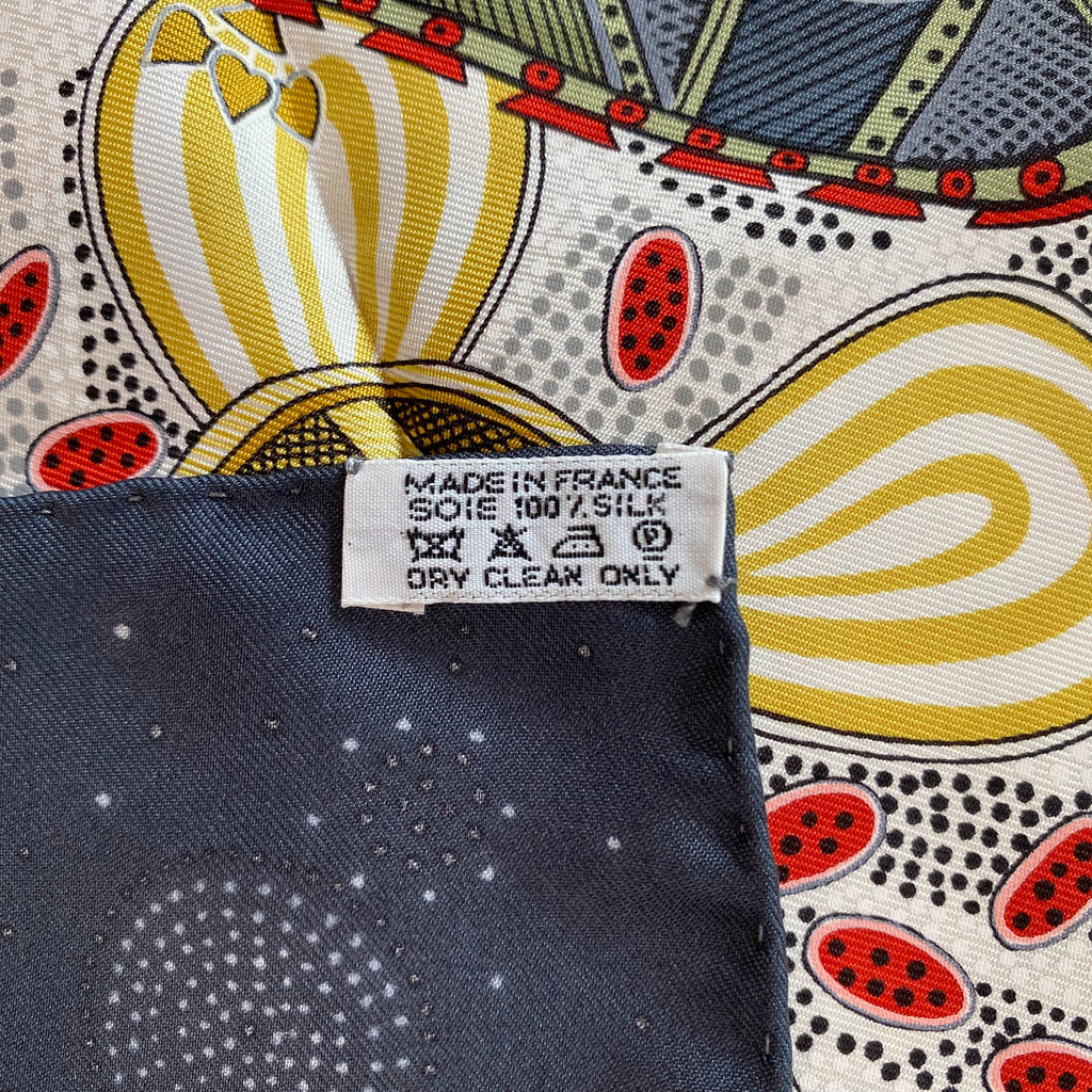 Boxed Hermès Rêve D’Australie Silk Scarf