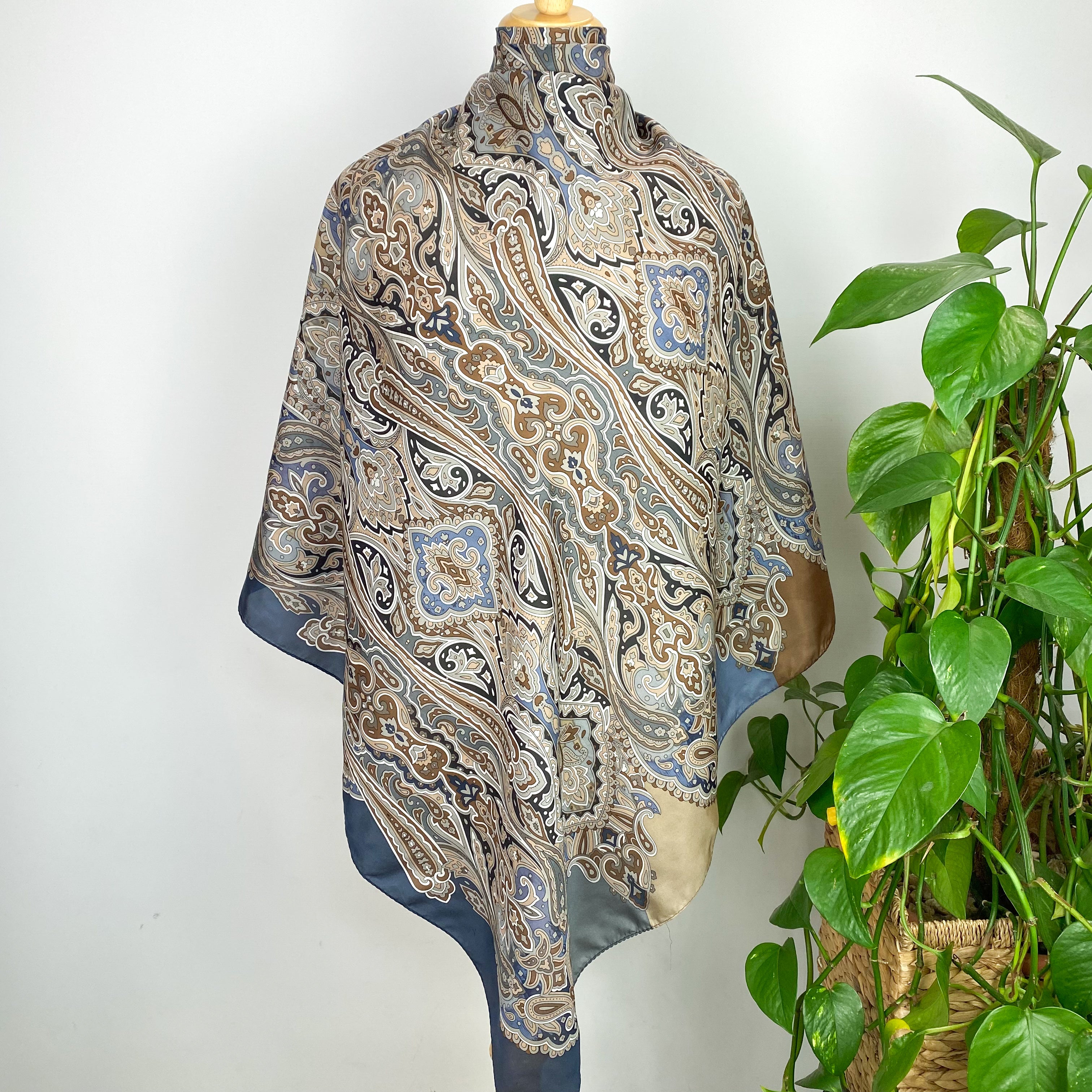 Oscar de la Renta Silk Scarf