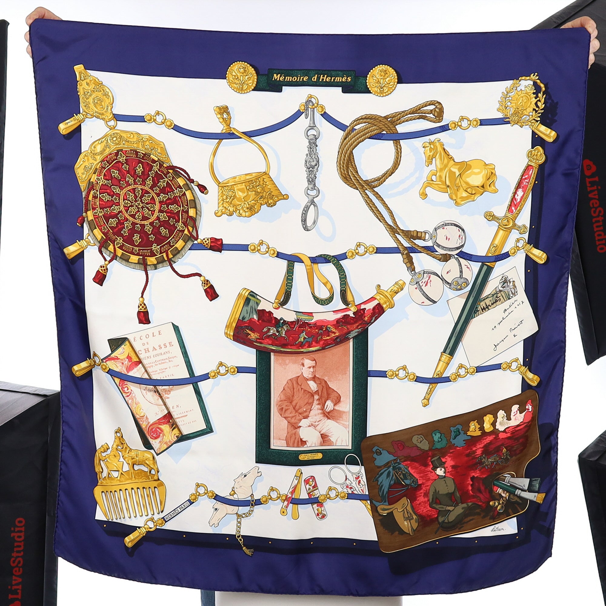 Hermès Mémoire d’Hermés Silk Scarf