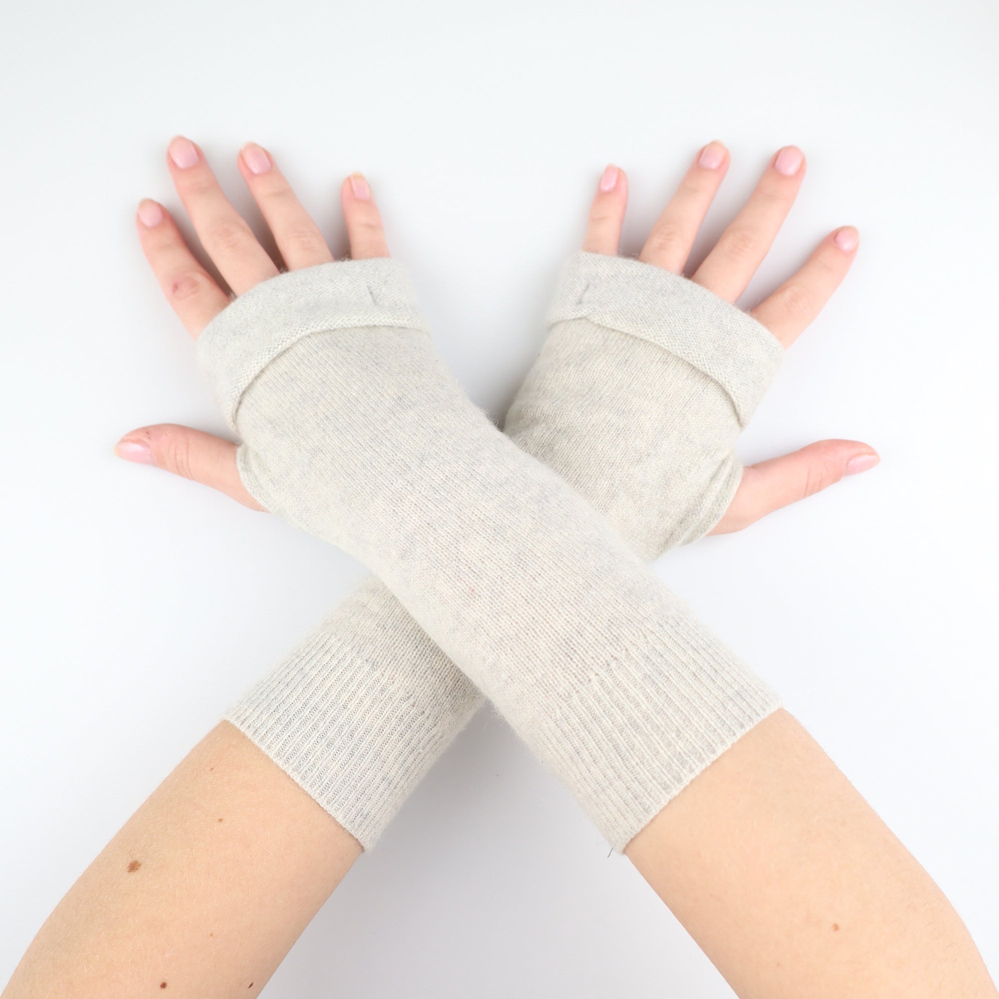 Frost Grey Fingerless Gloves