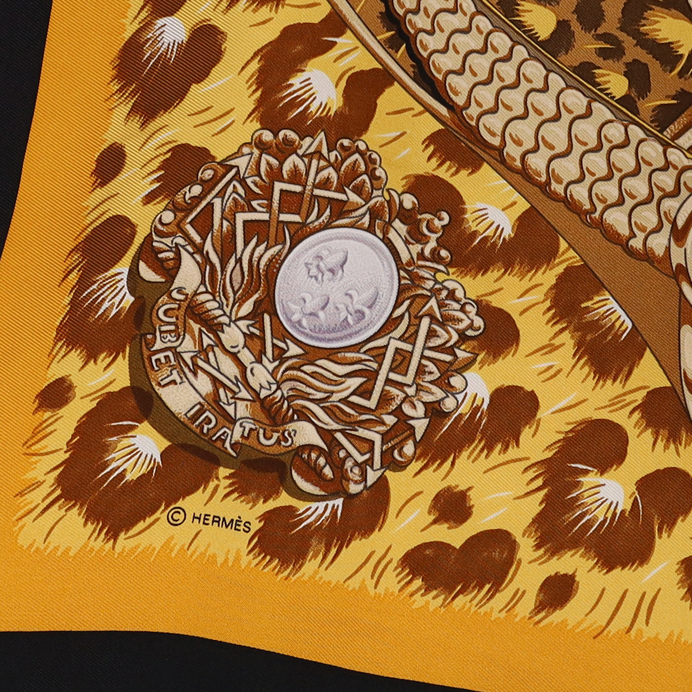 Pristine Hermès Casques et Plumets Silk Scarf