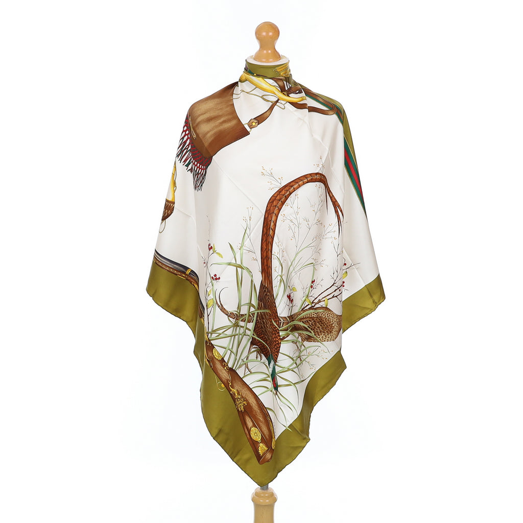 Brand New Gucci Pheasant Hunt Olive Vintage Silk Scarf